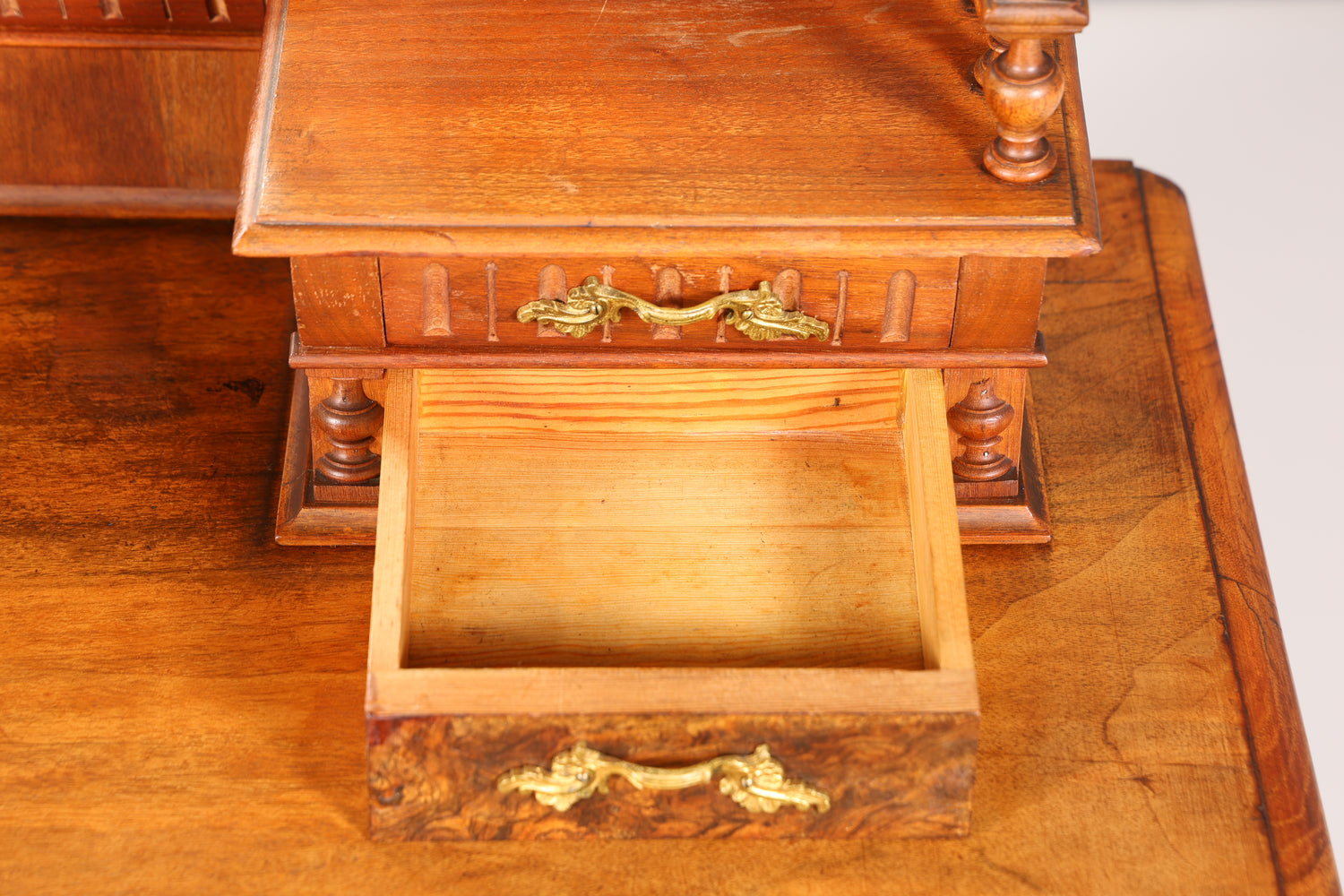 Edle Louis Philippe Kommode mit Spiegelaufsatz Gründerzeit Frisierkommode Holz Schrank Antik Flurschrank um 1880