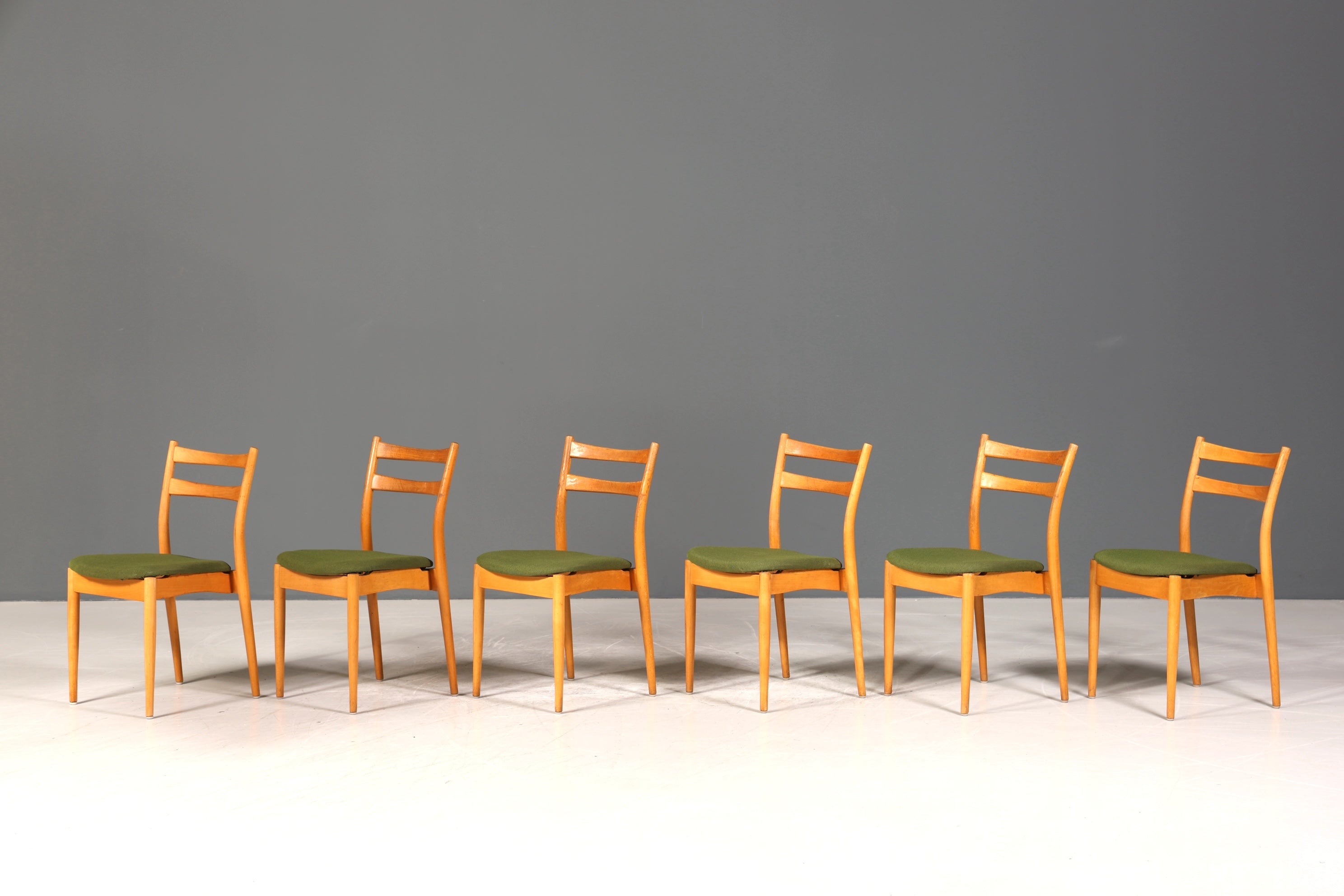 6x Schlichte Mid Century Stühle Retro Stuhlset Danish Design Küchenstühle Esszimmer Stühle
