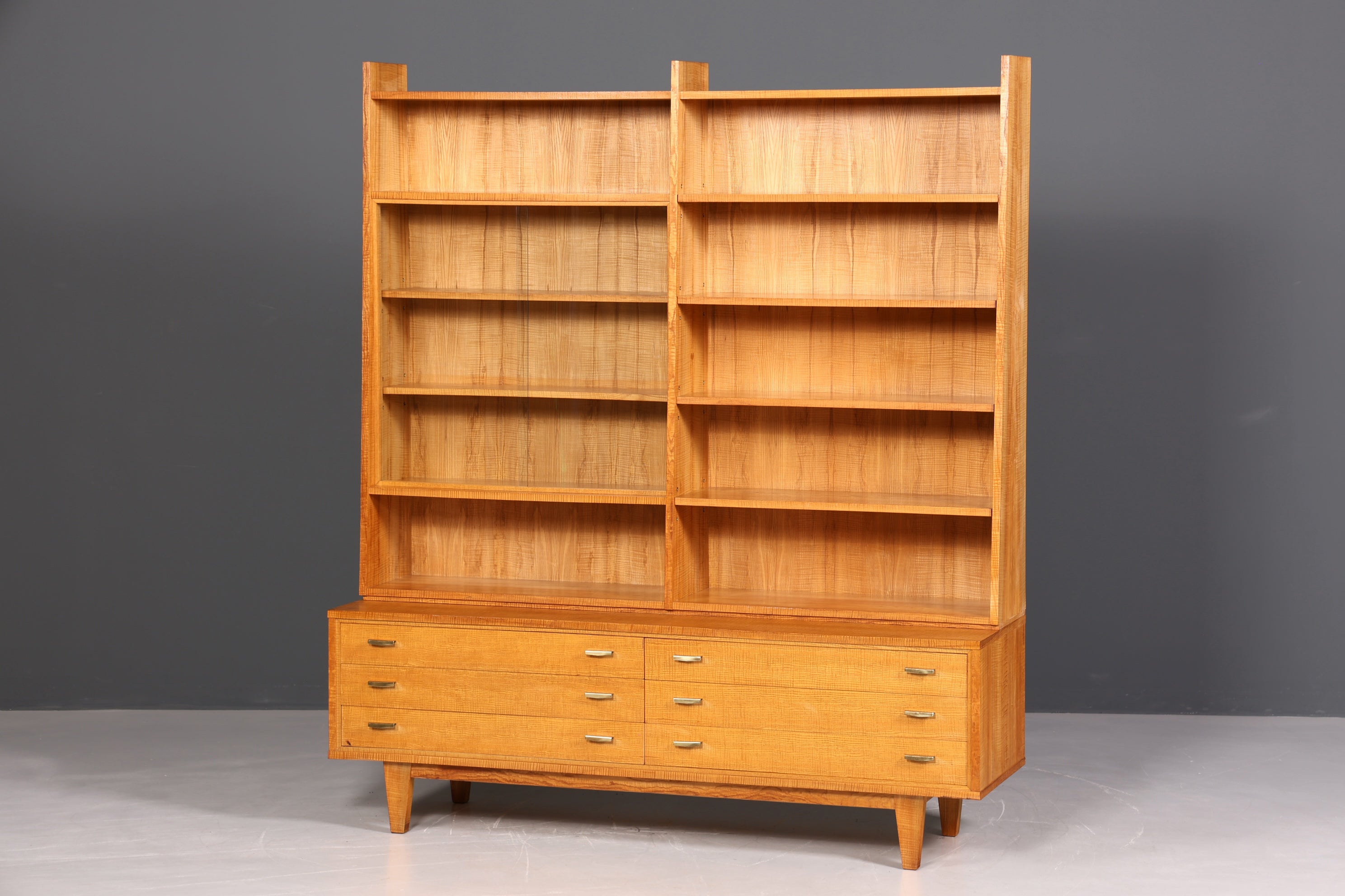 Wunderschöner XXL Mid Century Schrank Bücherregal Vintage Regal Bibliothek Holz Bookshelf