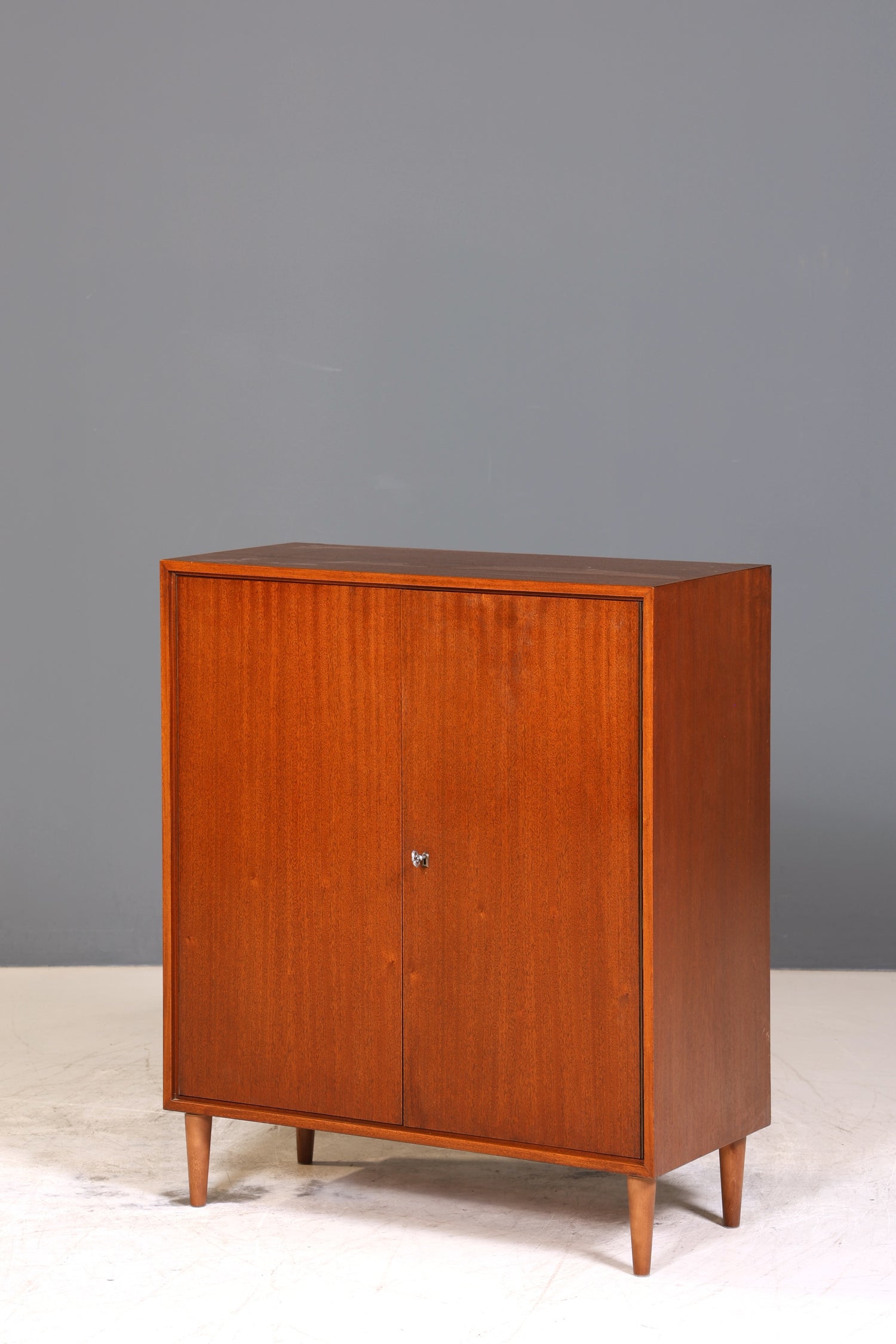 Wunderschöner Mid Century Schrank 60er Jahre Wäscheschrank Aktenschrank Kommode