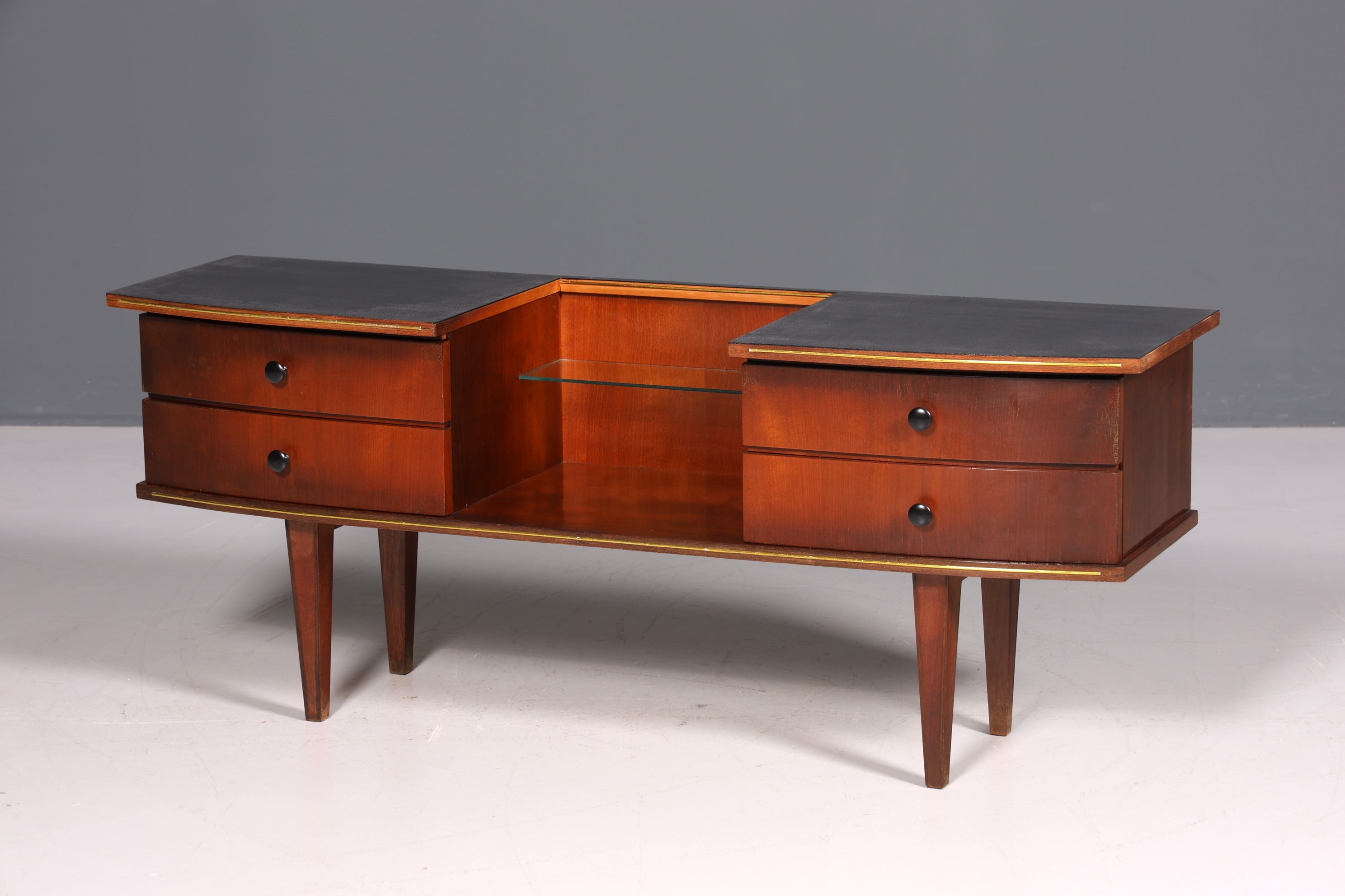 Wunderschönes Mid Century Sideboard Vintage TV Kommode Sideboard 60s Schrank Flurkommode