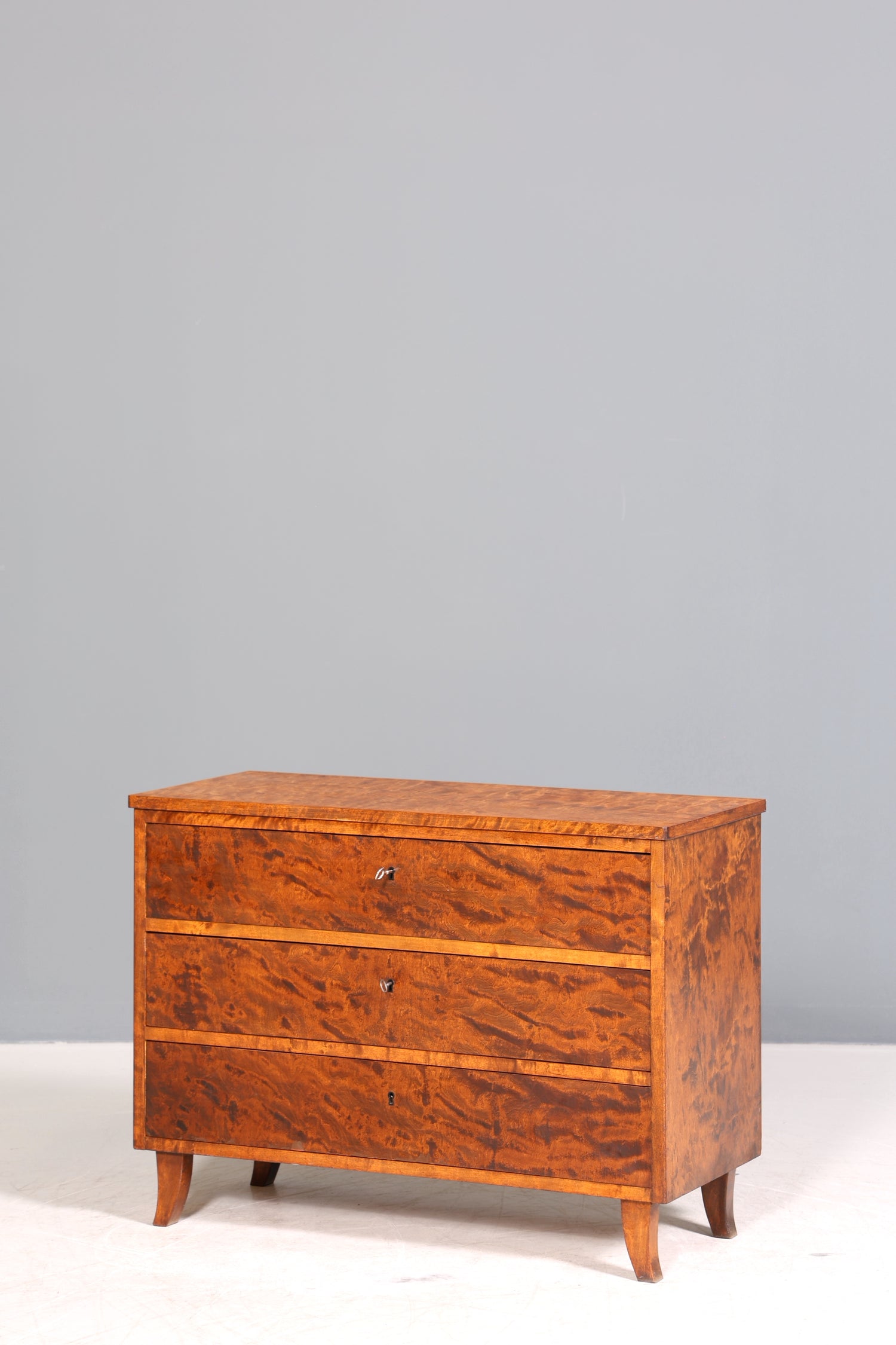 Stilvolle antike Kommode im Biedermeier Stil Schrank Schubladenkommode Wäschekommode