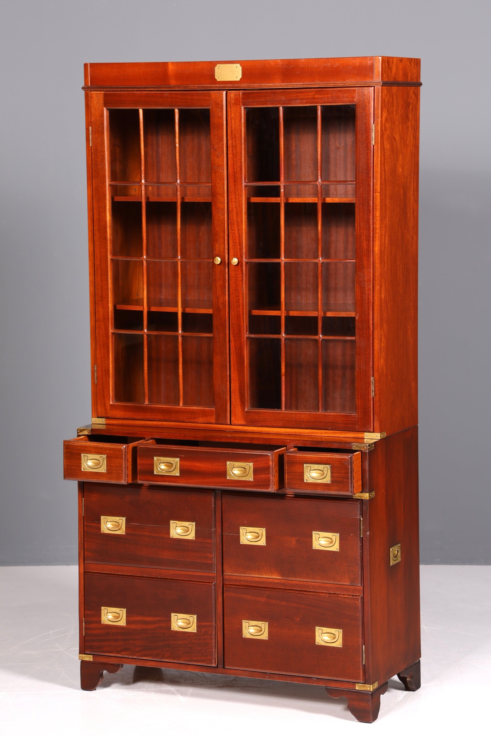 Wunderschöner Maritimer Vitrinenschrank Englischer Schrank echt Holz Bibliothek Englische Anrichte