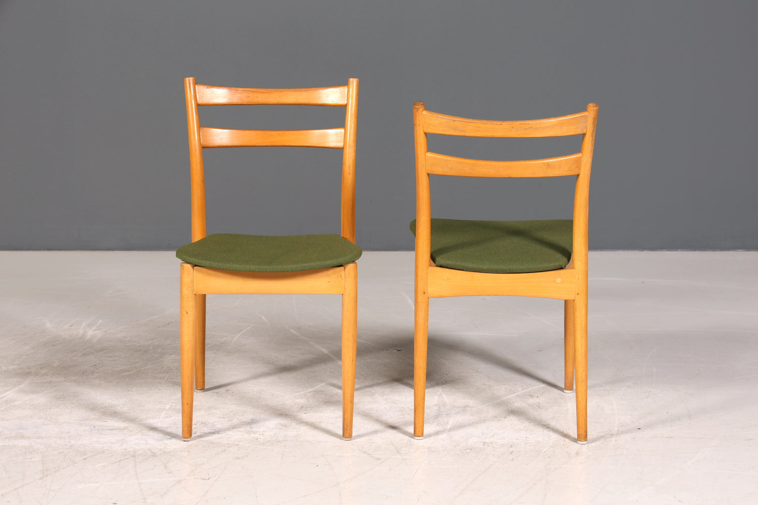 2x Schlichte Mid Century Stühle Retro Stuhlset Danish Design Küchenstühle Esszimmer Stühle