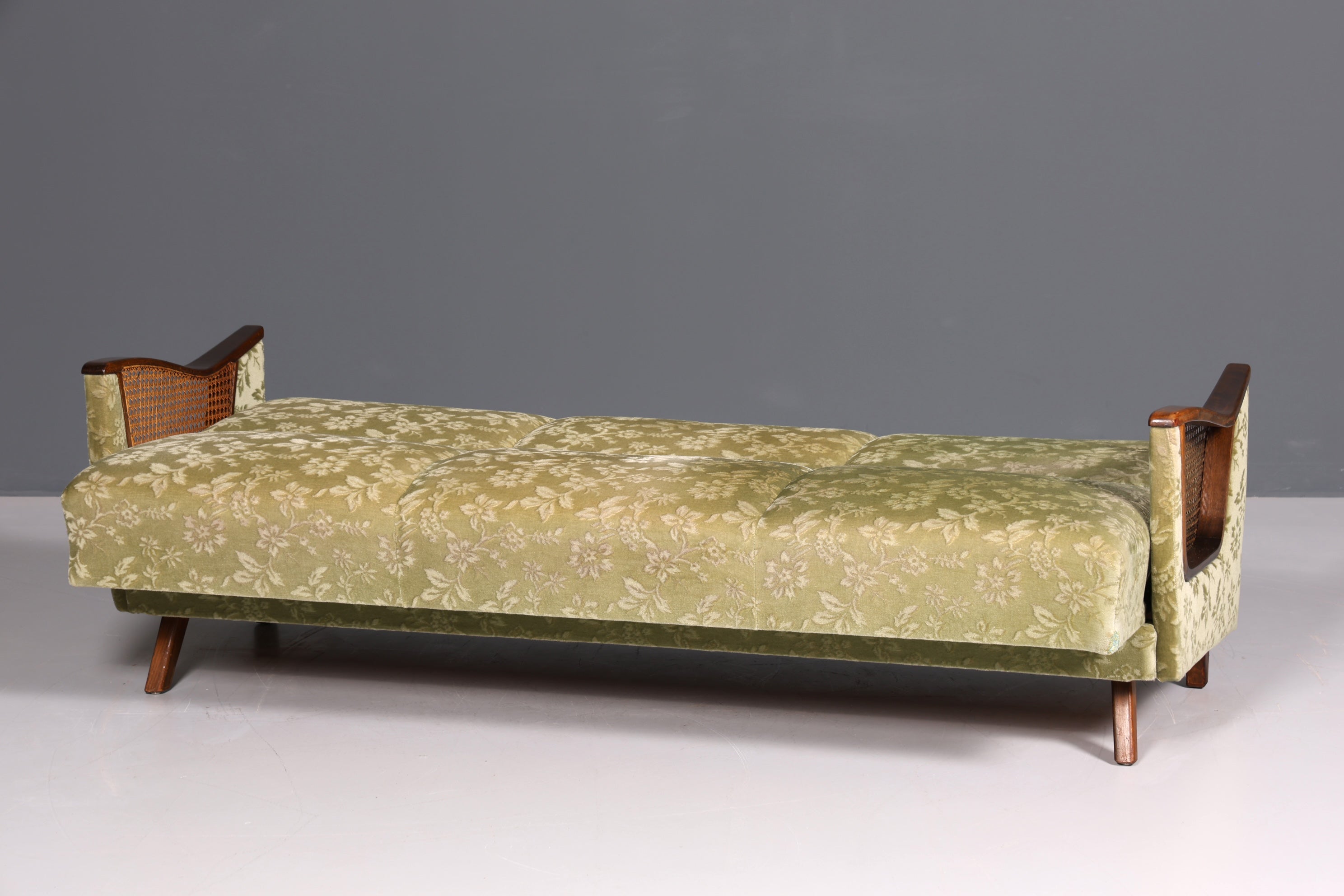 Wunderschönes Chippendale Sofa Barock Stil Wiener Geflecht Schlafsofa 3-Sitzer Couch Gästebett