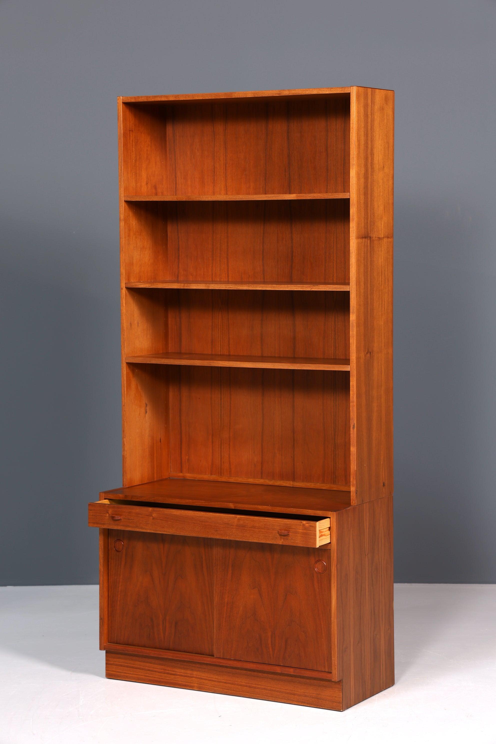 Stilvolles Mid Century Regal skandinavisches Bücherregal Kommode 60er Jahre