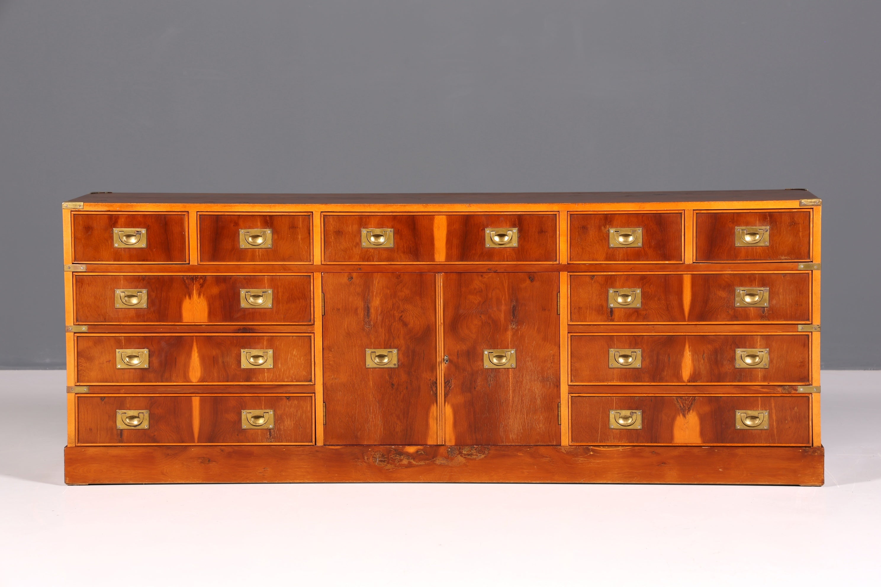 Traumhaftes XXL Maritim Sideboard Englische Schiffs Kommode Englisch Antik Schrank Military Chest