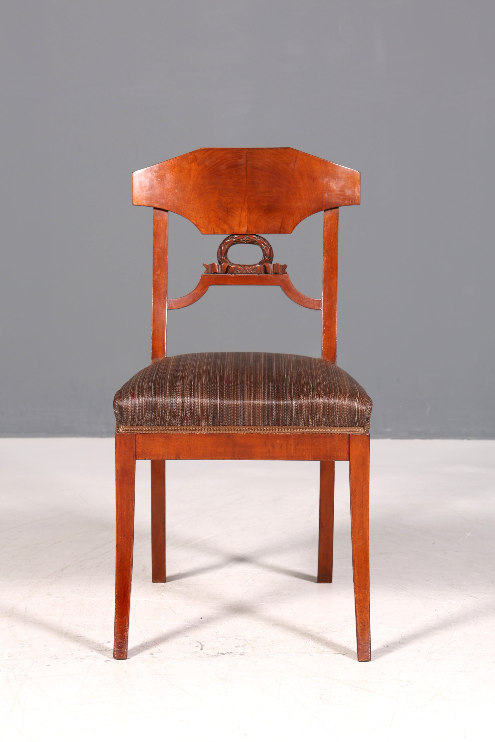 Traumhafter Biedermeier Stuhl Antik Küchenstuhl echt Holz Sekretär Stuhl Esszimmer Stuhl 2 von 2