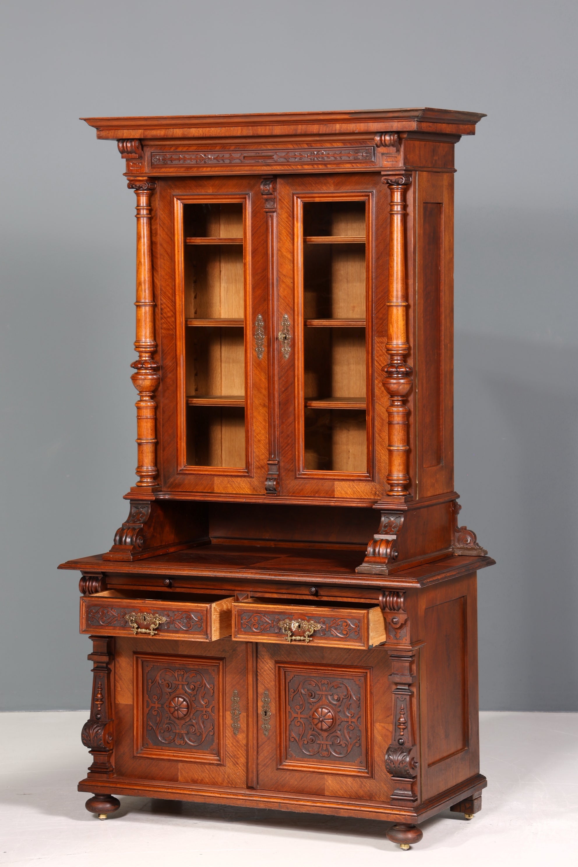 Edler Gründerzeit Vitrine Schrank Antik Nussbaum Regal Jugendstil Vitrinenschrank Geschirrschrank um 1880