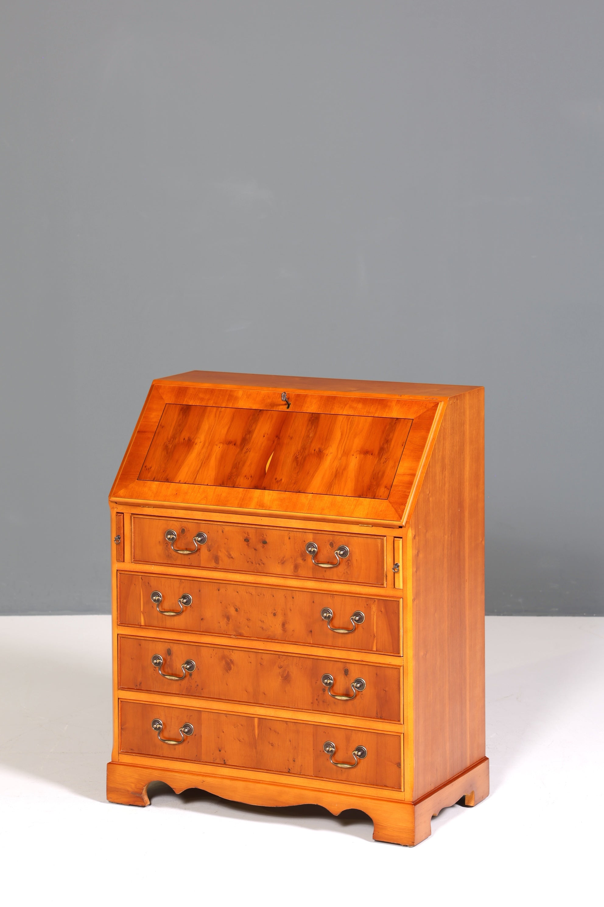 F221 Finish cm Wunderschöner Englischer Sekretär Eibe Schreibkommode Antik Stil Kommode UK Schreibtisch