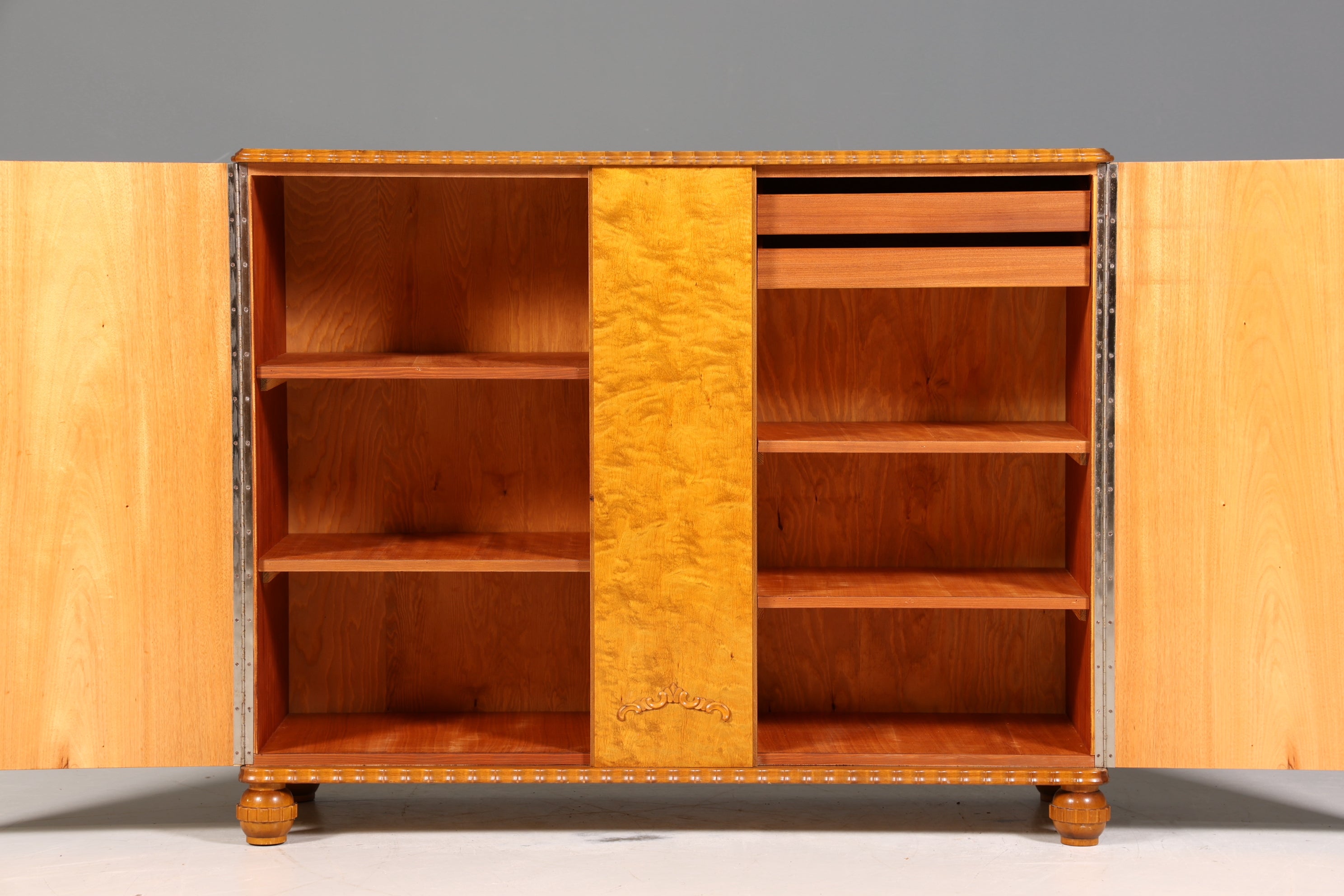 Stilvoller Art Deco Schrank Highboard Sideboard um 1930 Brike Kommode