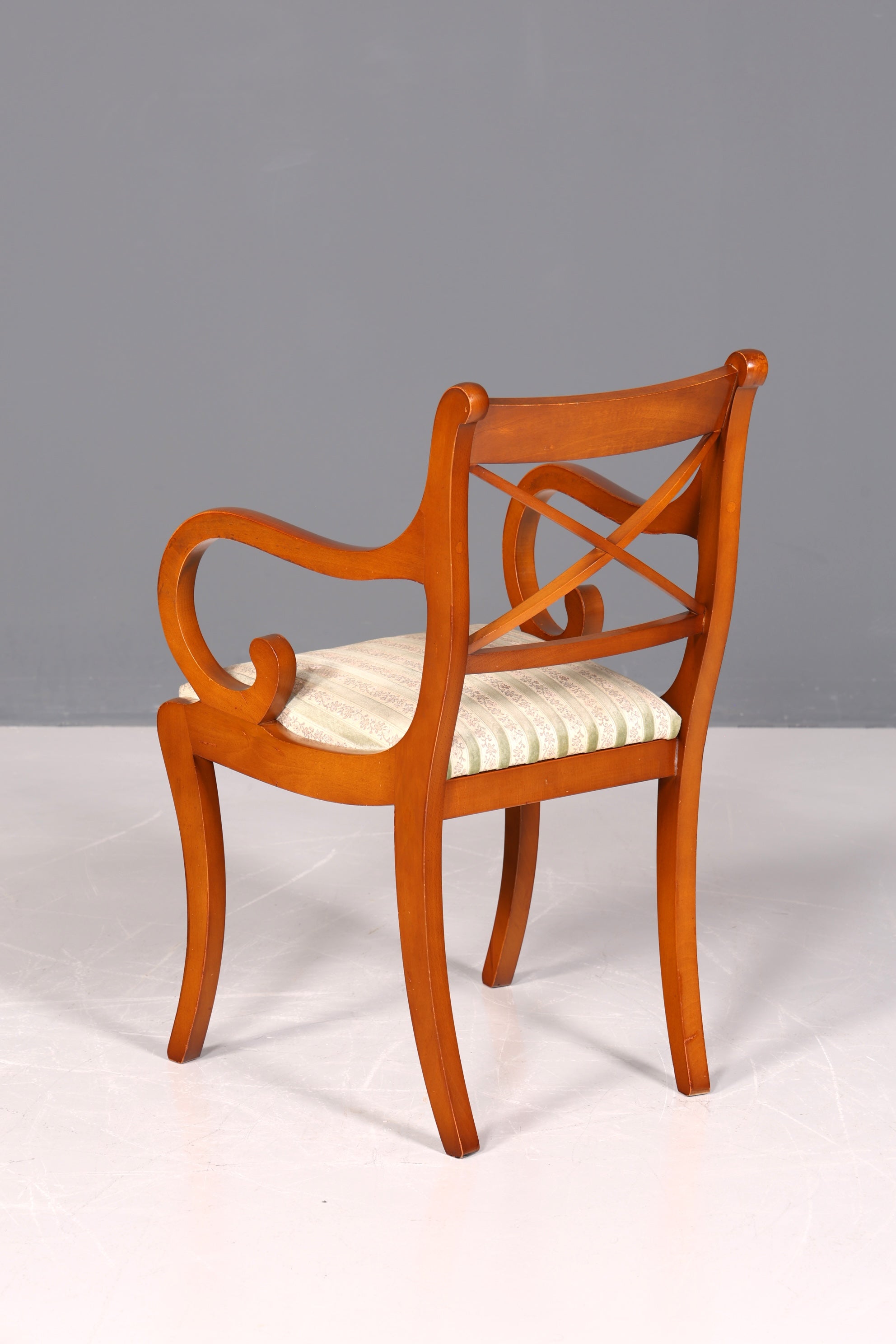 Wunderschöner Englischer Stuhl UK Armlehnstuhl Antik Stil Regency Sekretär Stuhl Eibe Polsterstuhl 1 von 2