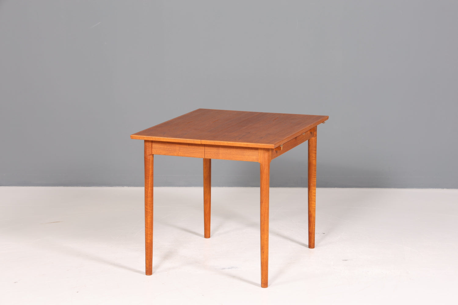 Wunderschöner Arne Vodder Esstisch für Sibast Modell 227 Mid Century ausziehbarer Tisch Vintage Holz Küchentisch Esszimmertisch