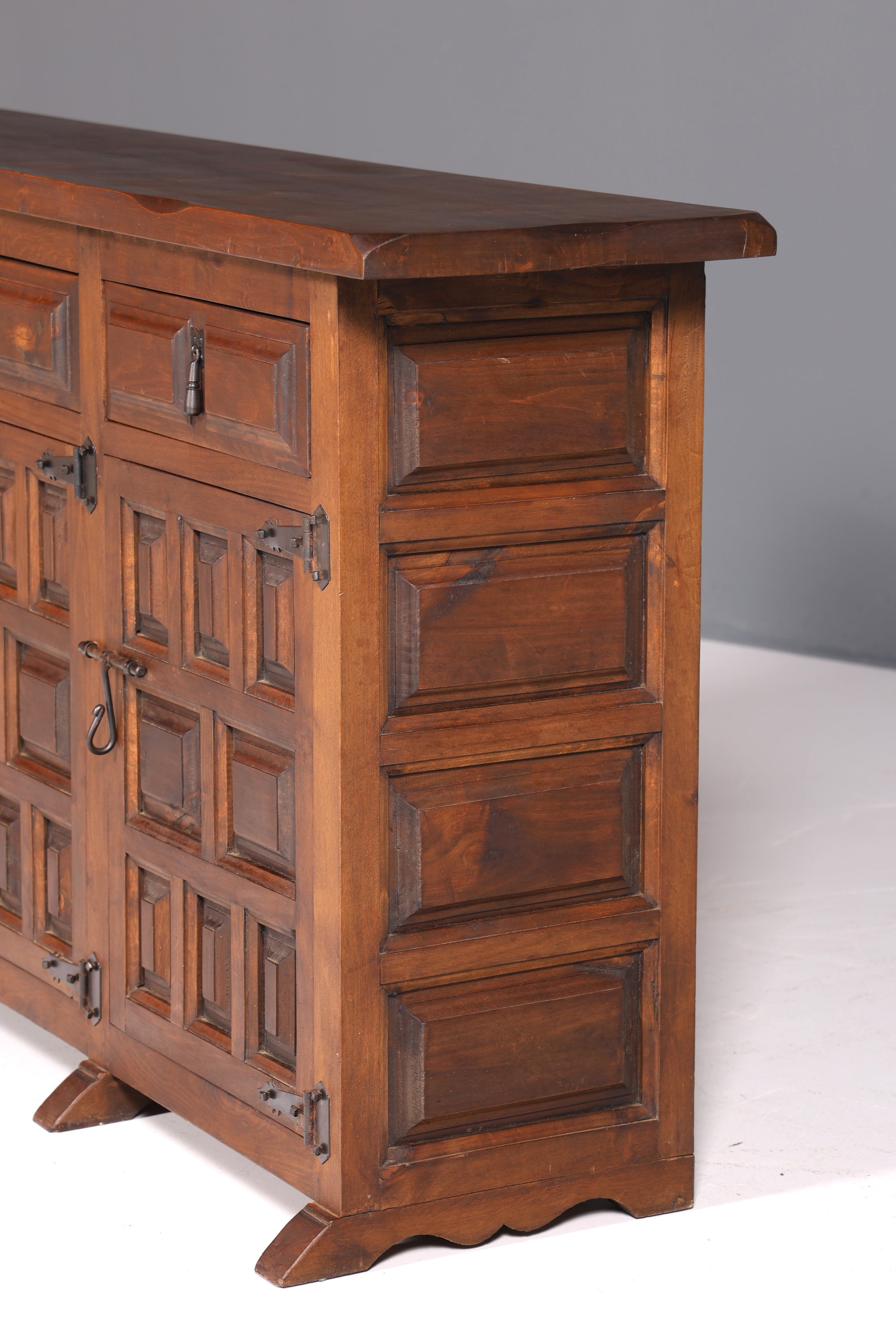 Wunderschönes Spanisches Sideboard echt Holz Schrank Kommode rustikales Buffet