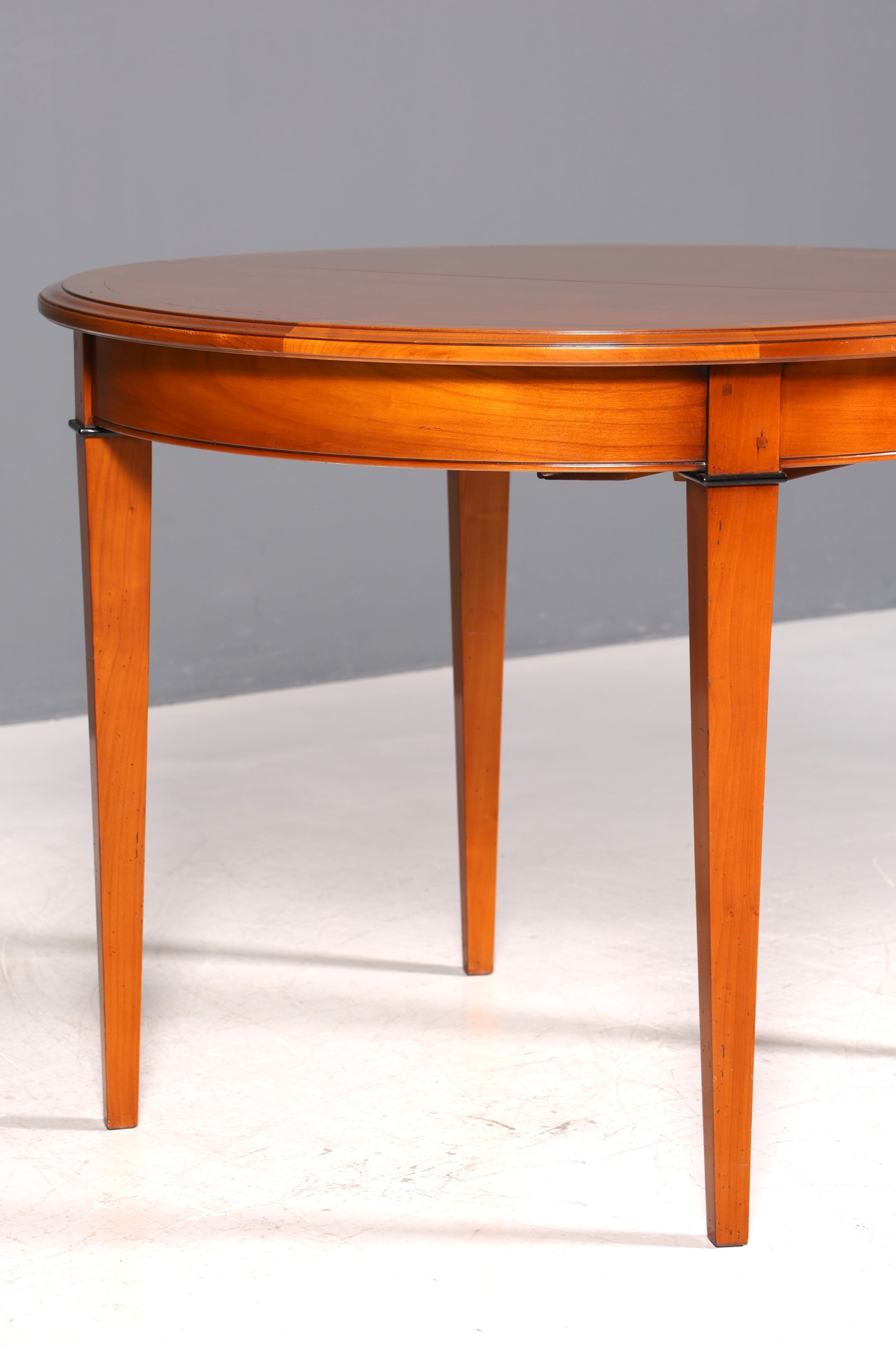 Traumhafter Original Selva Tisch Antik Stil Esstisch ausziehbarer Kirschholz Küchentisch