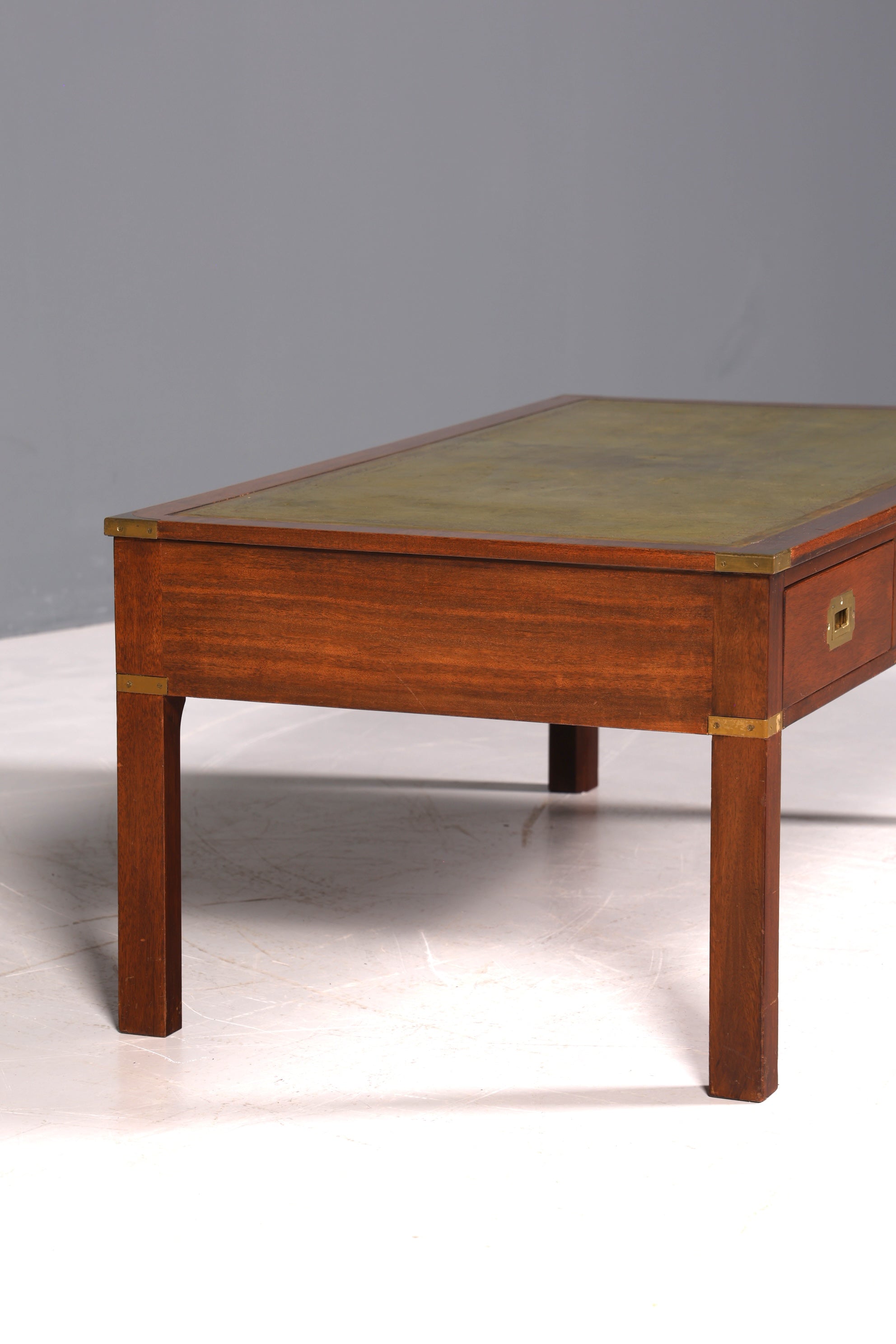 F876 Finish cm Traumhafter Englischer Tisch Couchtisch Englisch Antik Stil Mahagoni Ablagetisch Empire Stil Beistelltisch