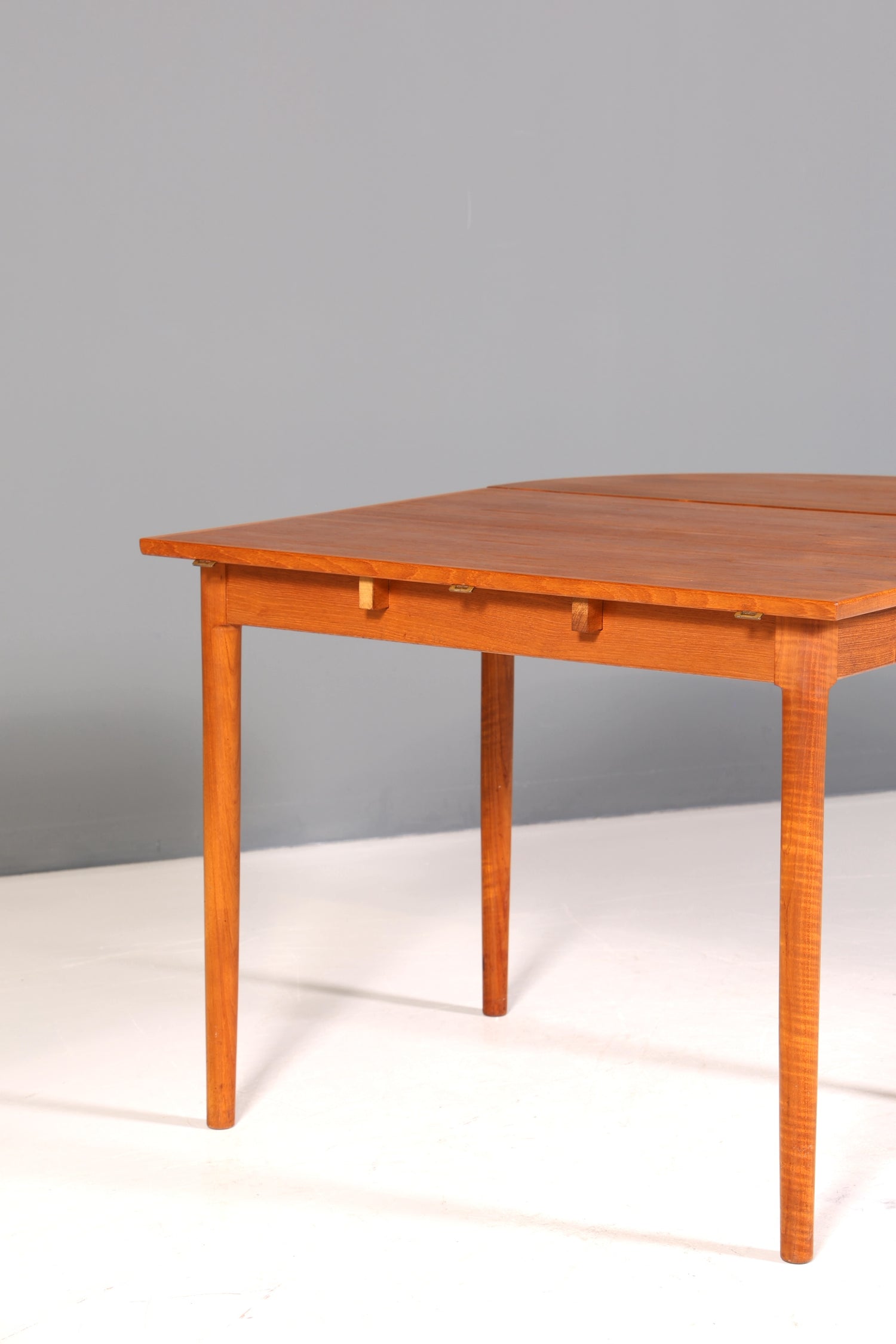 Wunderschöner Arne Vodder Esstisch für Sibast Modell 227 Mid Century ausziehbarer Tisch Vintage Holz Küchentisch Esszimmertisch