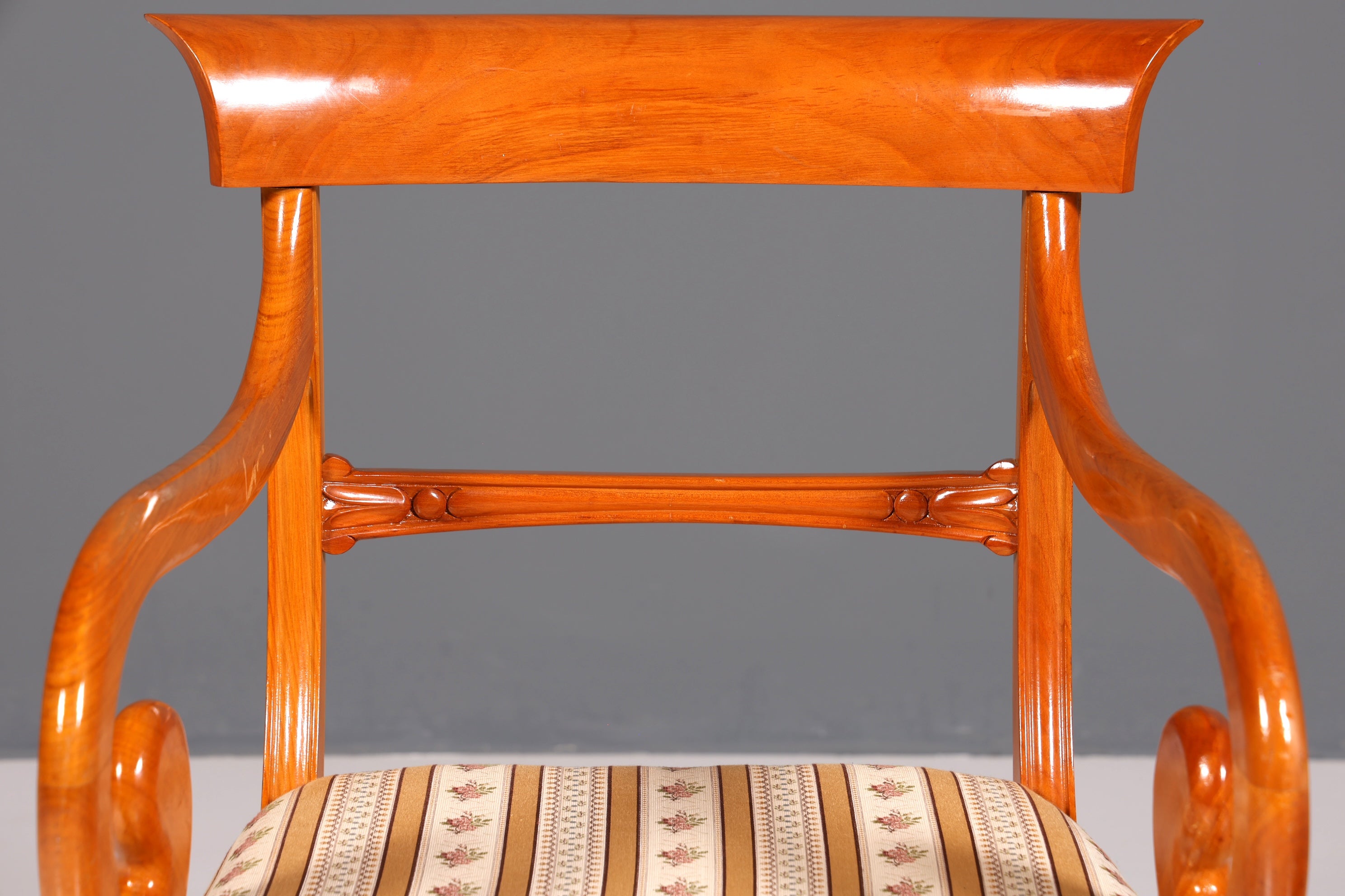 Wunderschöner Englischer Stuhl UK Küchenstuhl Antik Biedermeier Stil Eibe Sekretär Stuhl Polsterstuhl