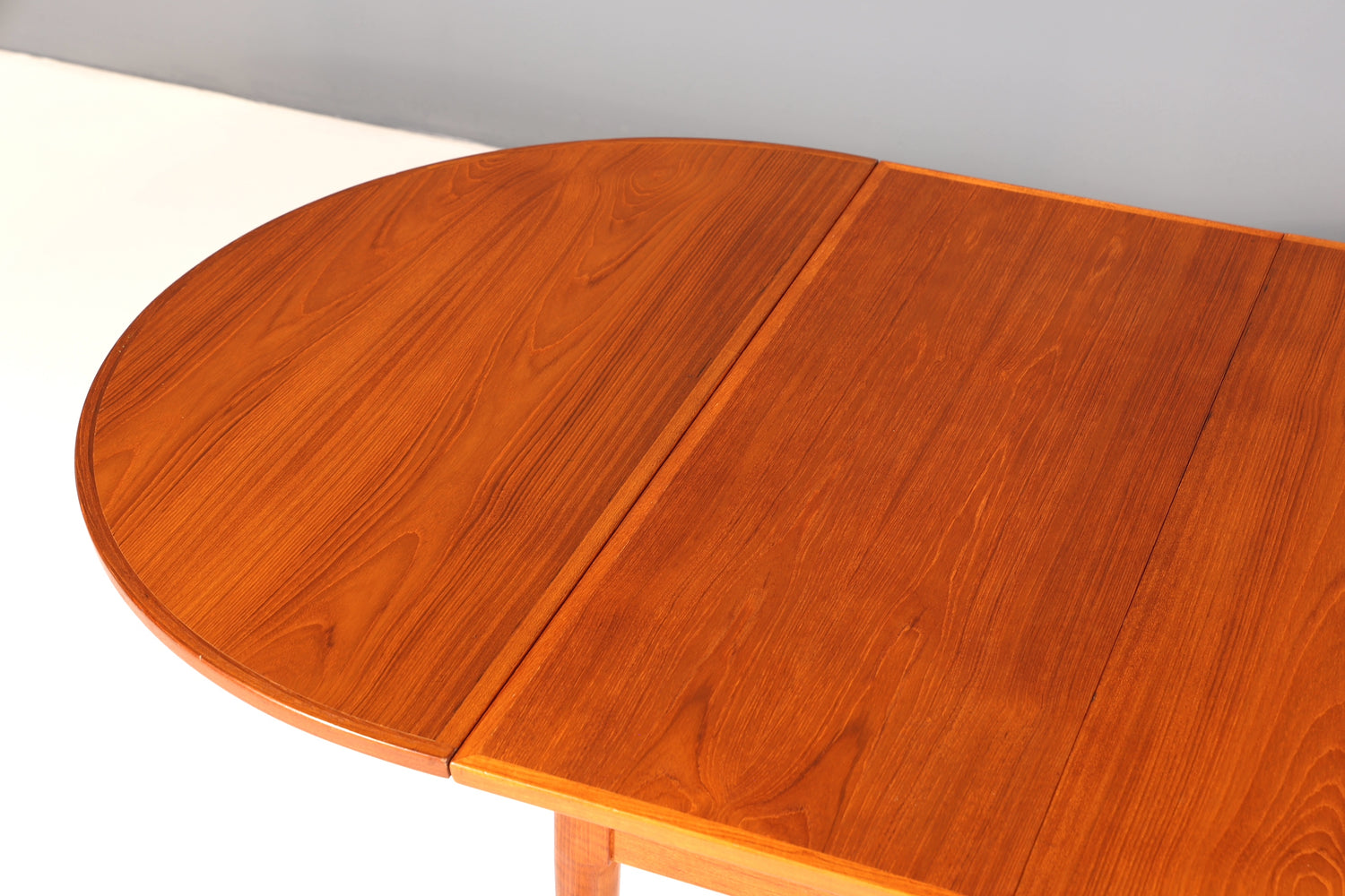 Wunderschöner Arne Vodder Esstisch für Sibast Modell 227 Mid Century ausziehbarer Tisch Vintage Holz Küchentisch Esszimmertisch