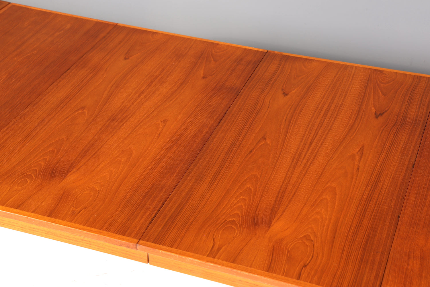 Wunderschöner Arne Vodder Esstisch für Sibast Modell 227 Mid Century ausziehbarer Tisch Vintage Holz Küchentisch Esszimmertisch