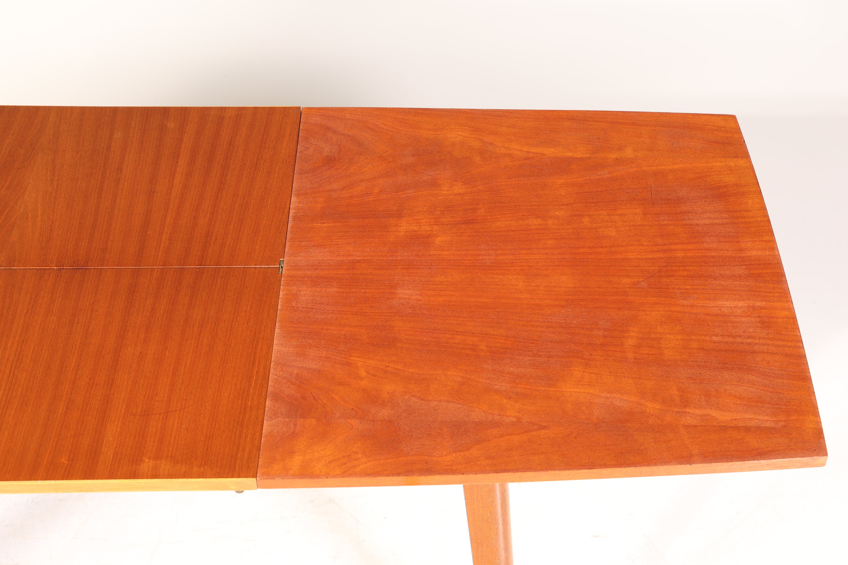 Wunderschöner Mid Century Küchentisch Vintage Tisch ausziehbar und höhenverstellbar