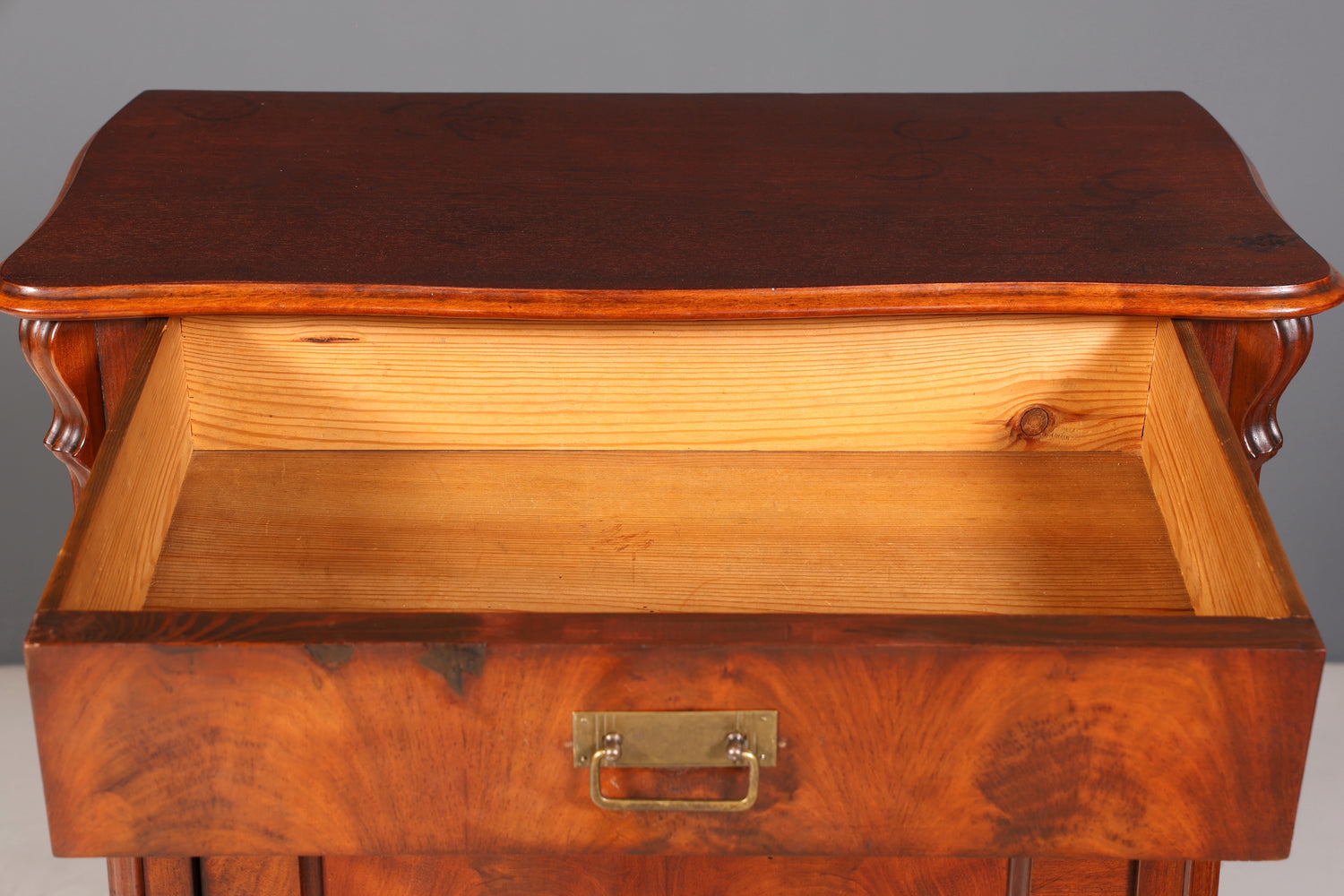 Wunderschöner Louis Philippe Schrank um 1880 Gründerzeit Vertiko Schrank Semainier