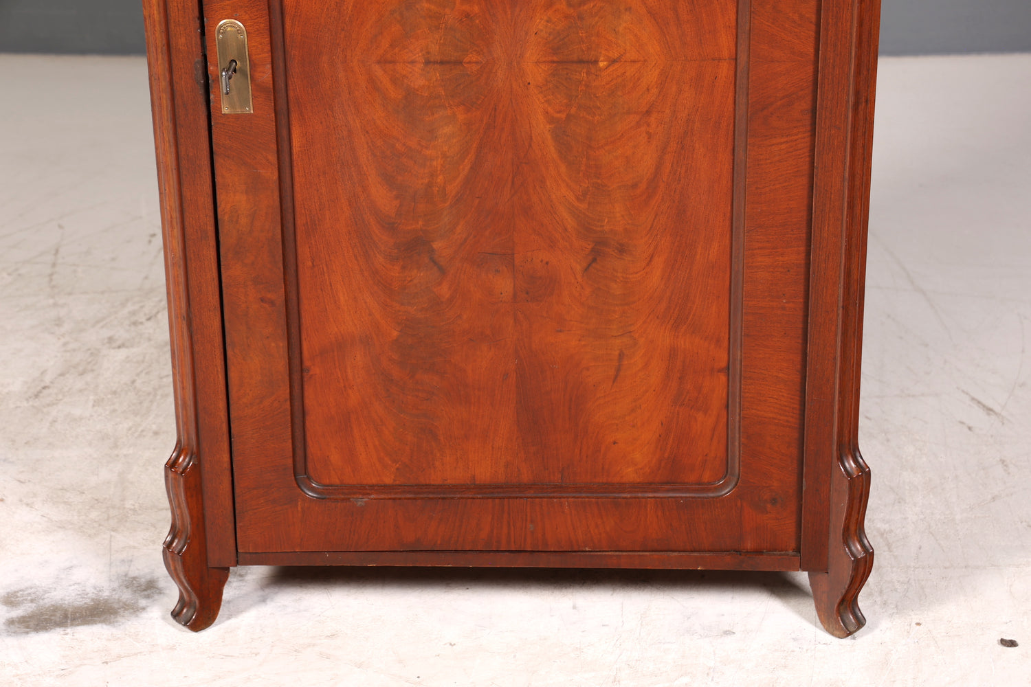 Wunderschöner Louis Philippe Schrank um 1880 Gründerzeit Vertiko Schrank Semainier