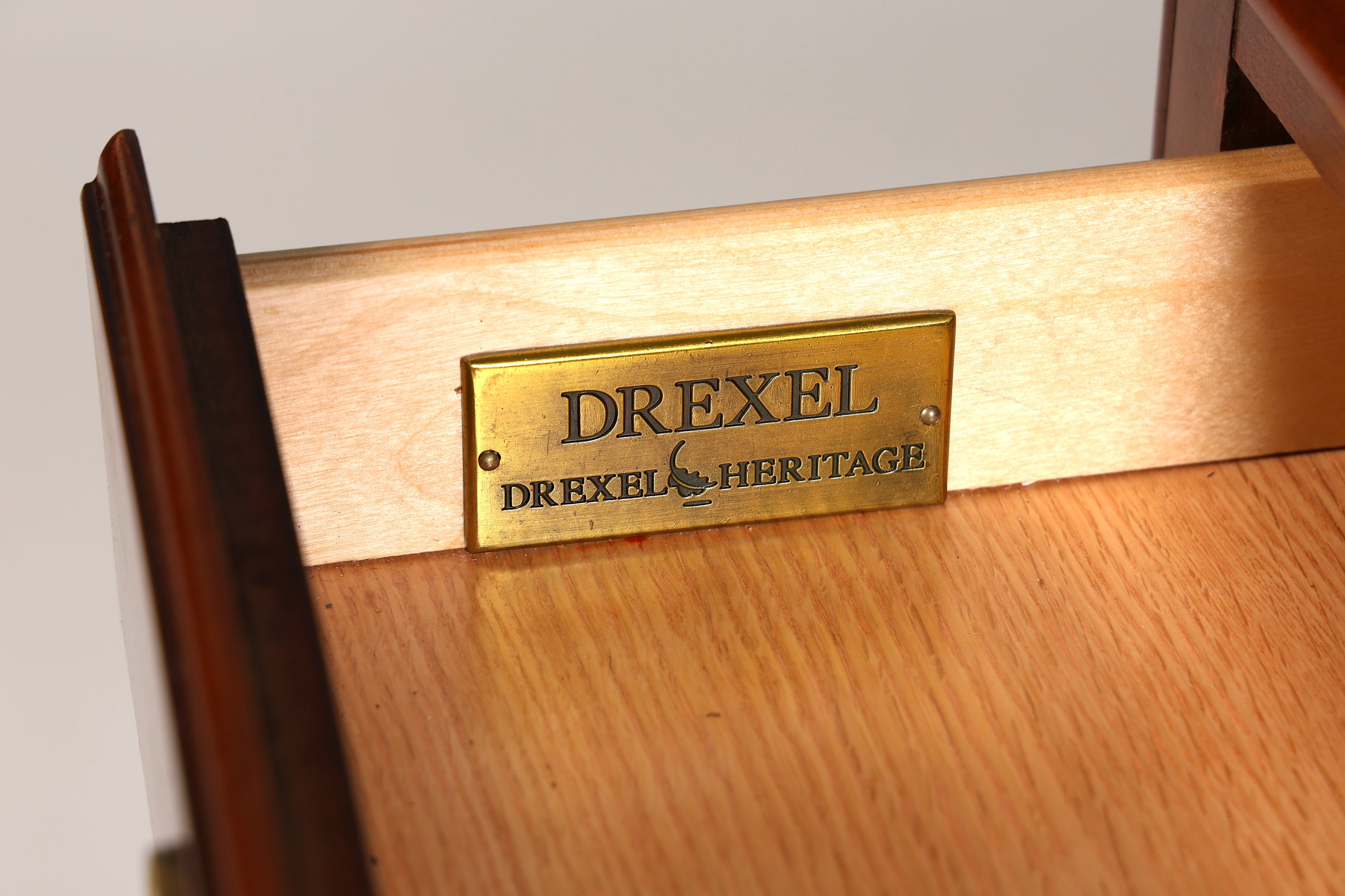 Wunderschöner Original Drexel Heritage Schreibtisch Antik Stil Bürotisch Office Table USA 1 von 2