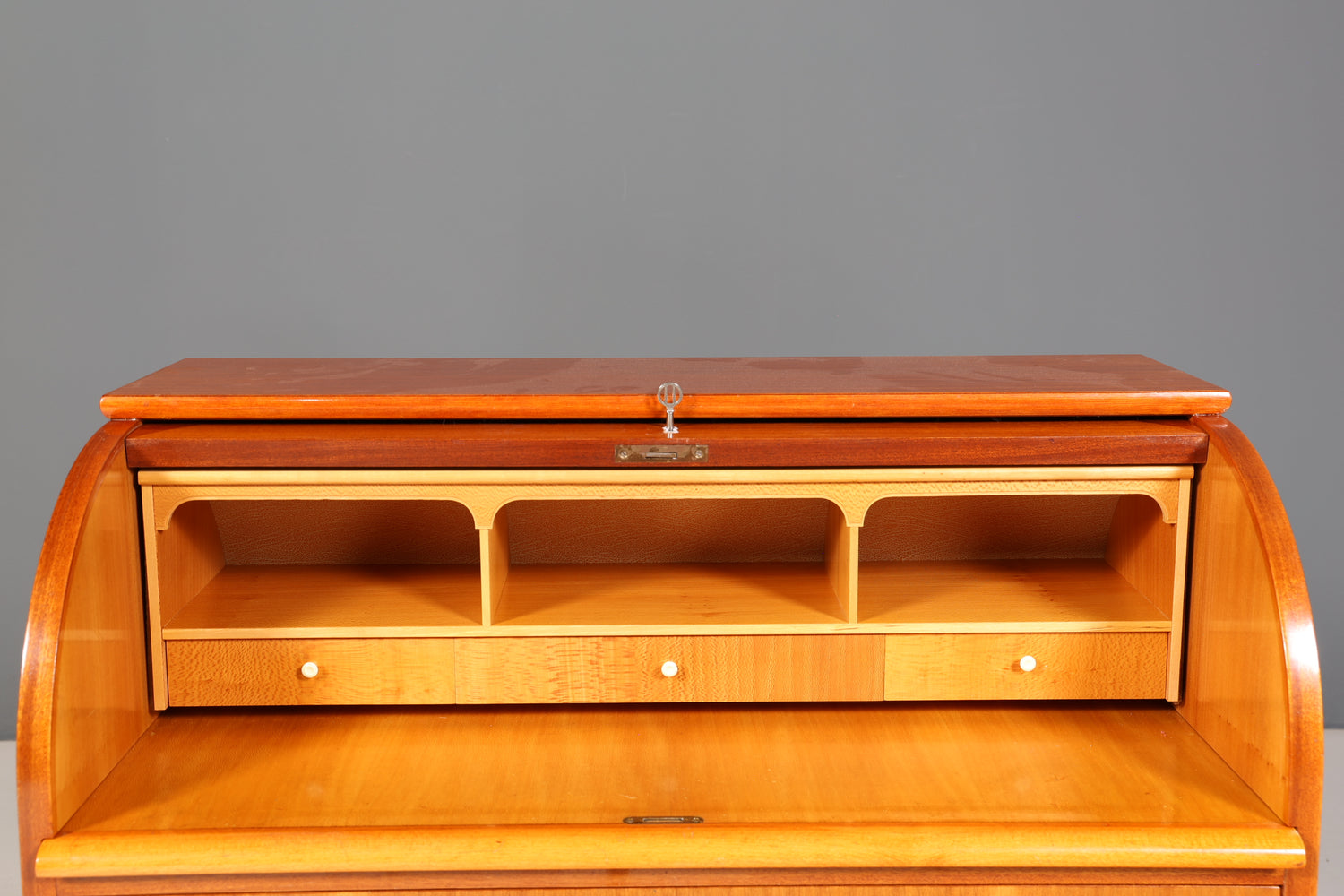 Stilvoller Mid Century Rollladen Sekretär echt Holz Büro Schrank Vintage Schreibkommode