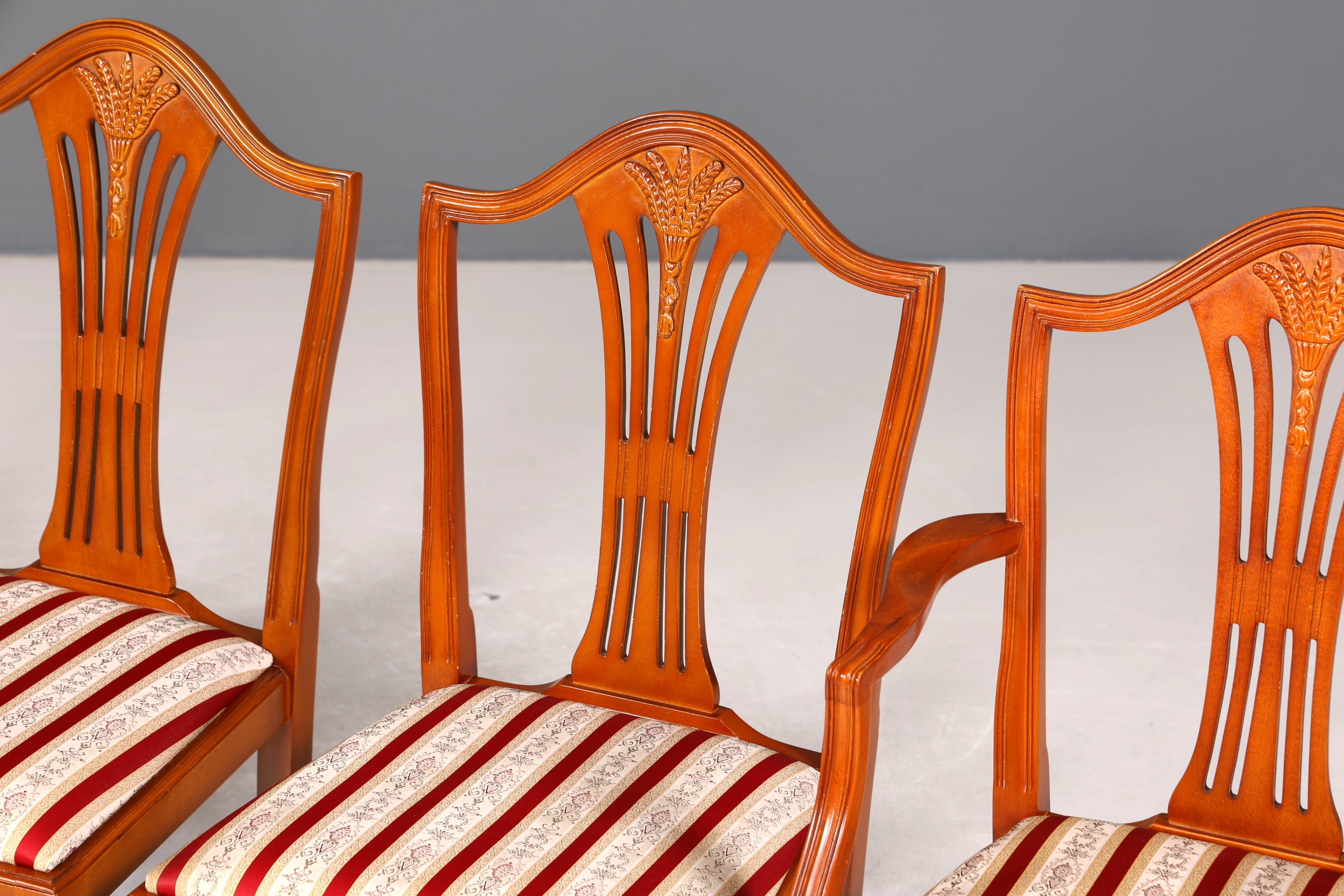 4x Edle Englische Stühle im Hepplewithe Stil Englisch Dining Chairs Küchenstühle Stuhlset
