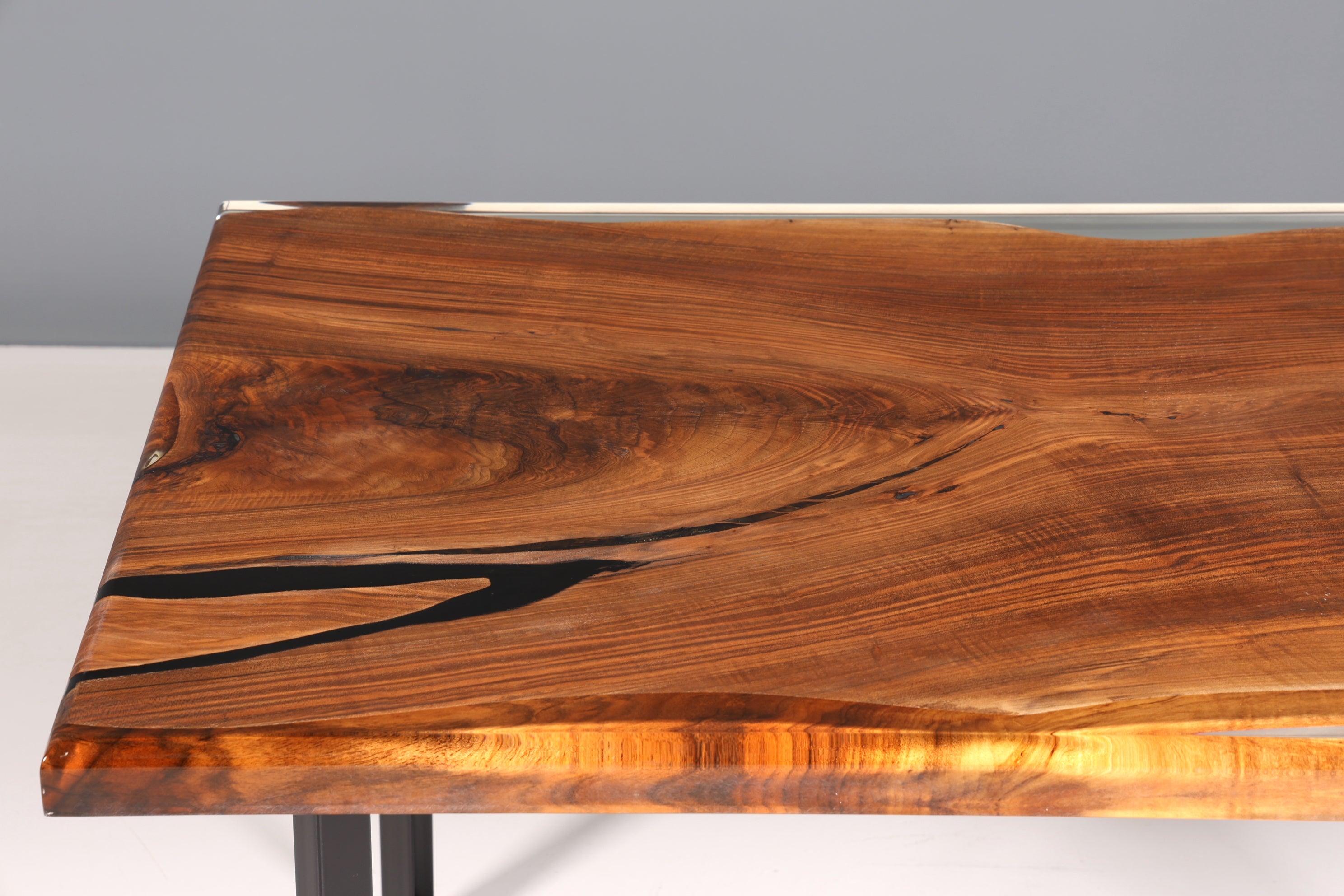 Beeindruckender Epoxidharz Tisch 160-90cm Nussbaum Esszimmer Tisch Epoxy Küchentisch massiv Holz