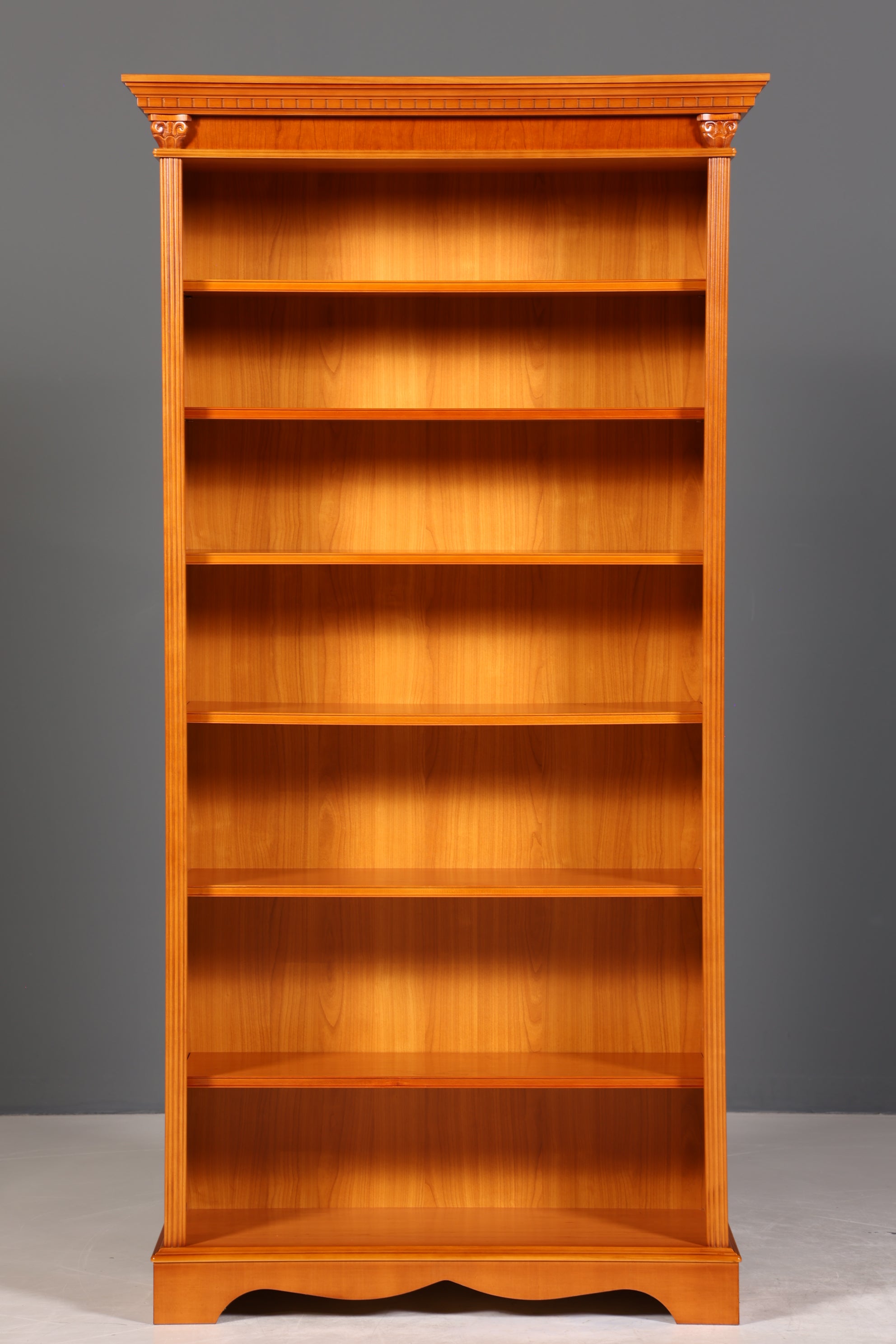 Wunderschönes Englisches Bücherregal Antik Regal Regency Made in Italy Bookshelf Buchablage 60s