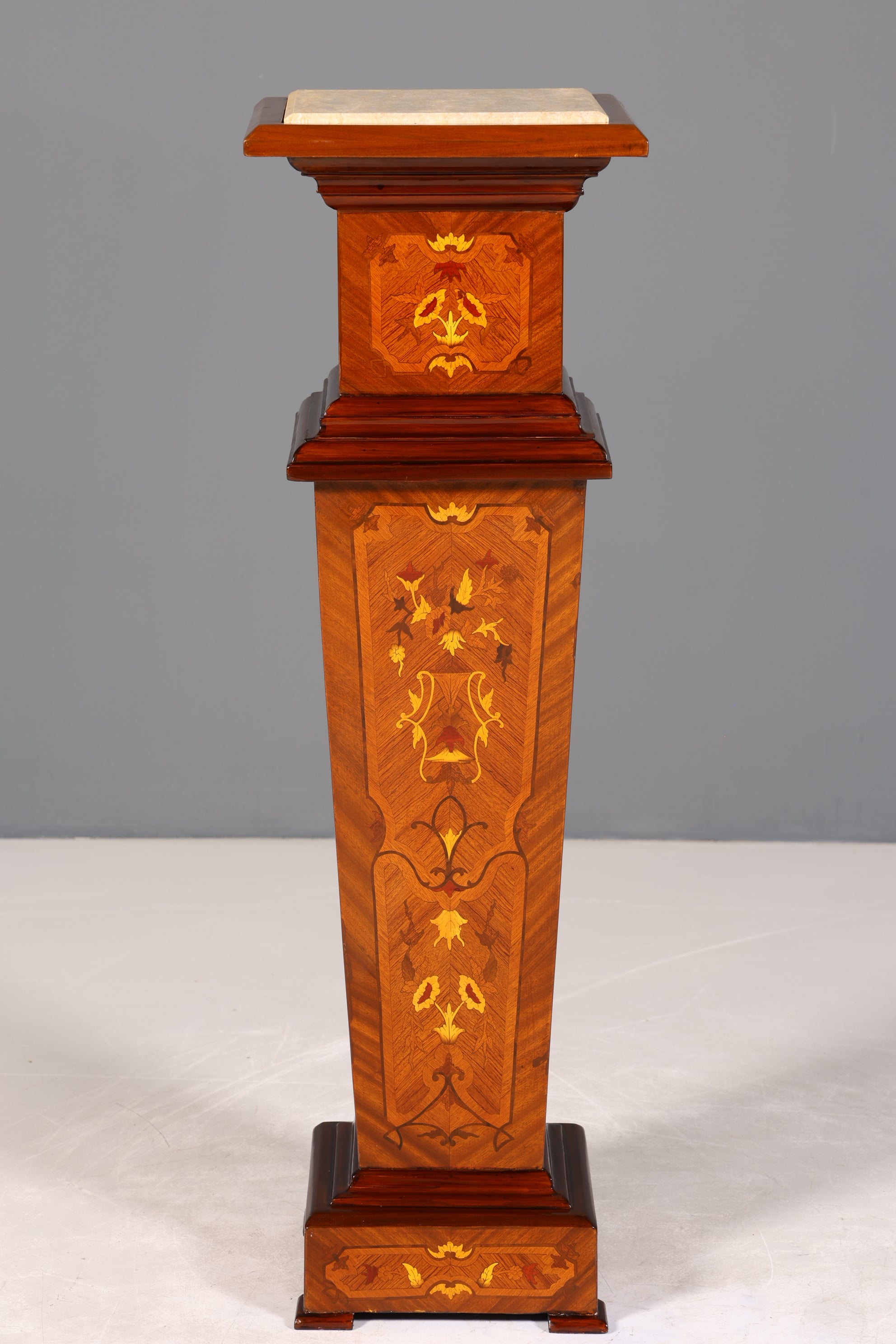 Traumhafte Barock Stil Säule Louis XV Blumensäule Naturstein Marmor Ablage