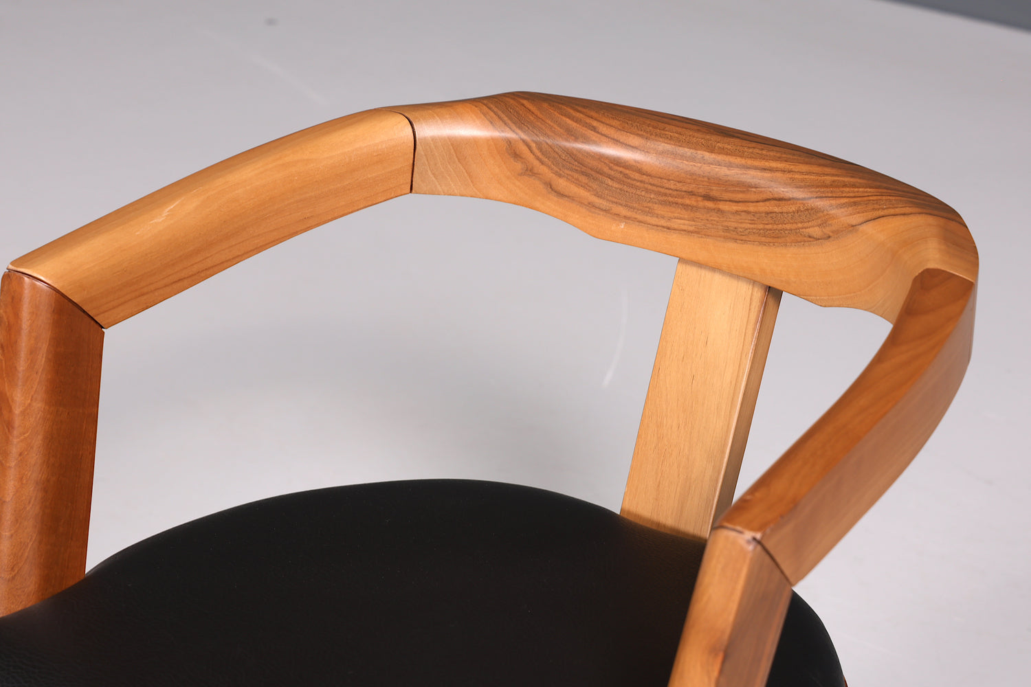 Wunderschöner Armlehnstuhl Nussbaum Echt Holz Nussbaum Esszimmer Stuhl Küchenstuhl Polsterstuhl