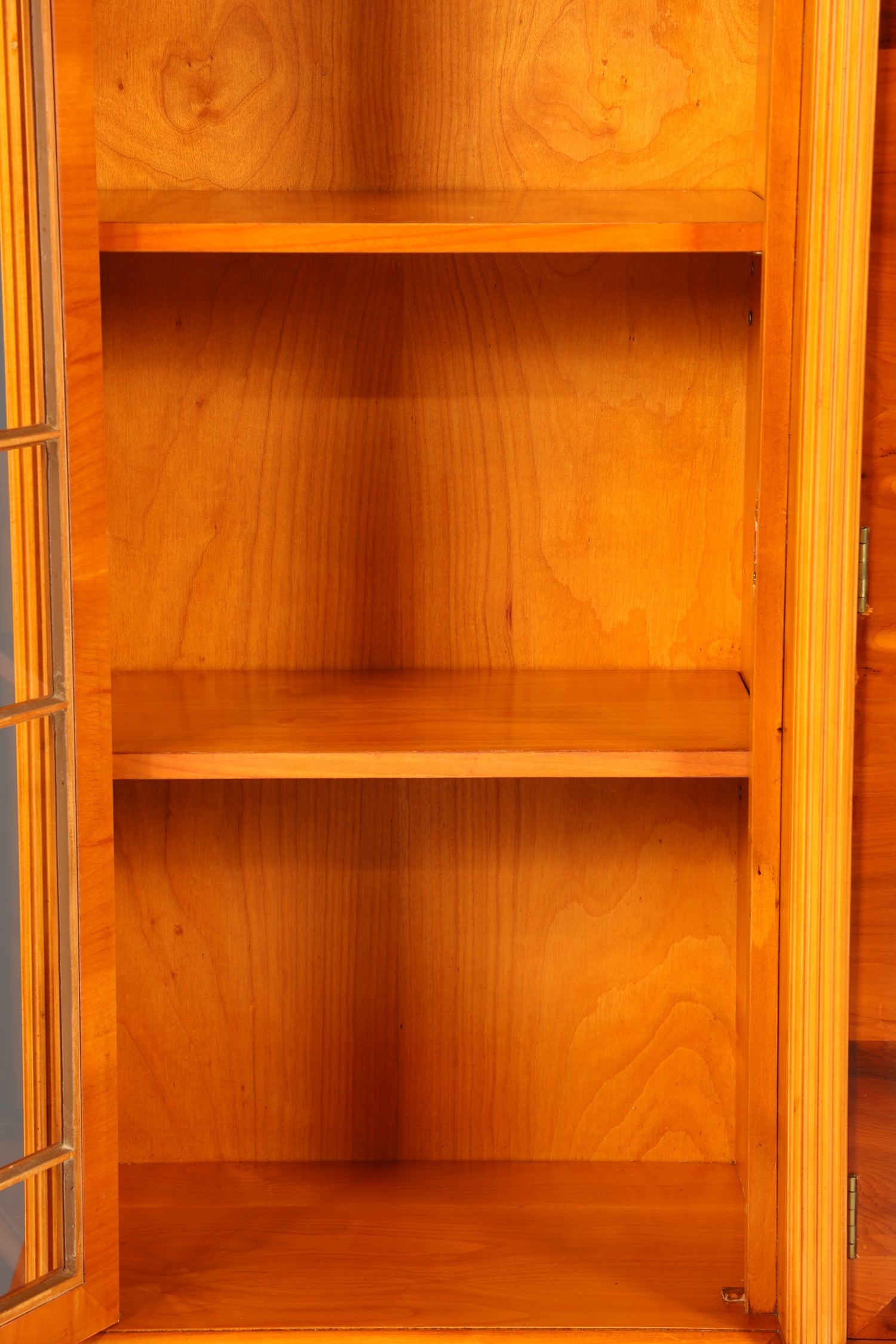 Wunderschöne Englische Vitrine Bücherschrank Buffet Antik Stil Englisch Eibe Glasvitrine Bibliothek