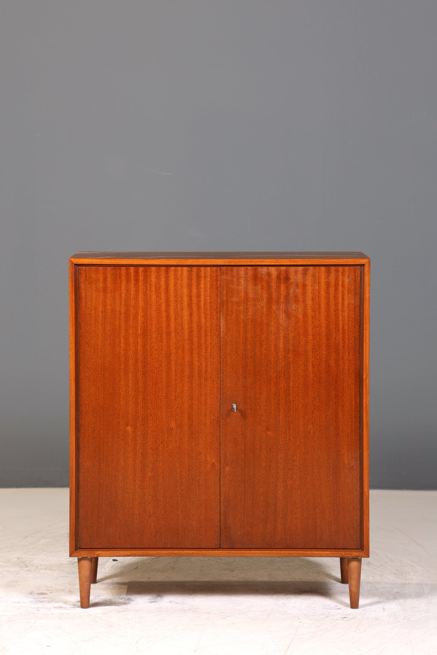 Wunderschöner Mid Century Schrank 60er Jahre Wäscheschrank Aktenschrank Kommode