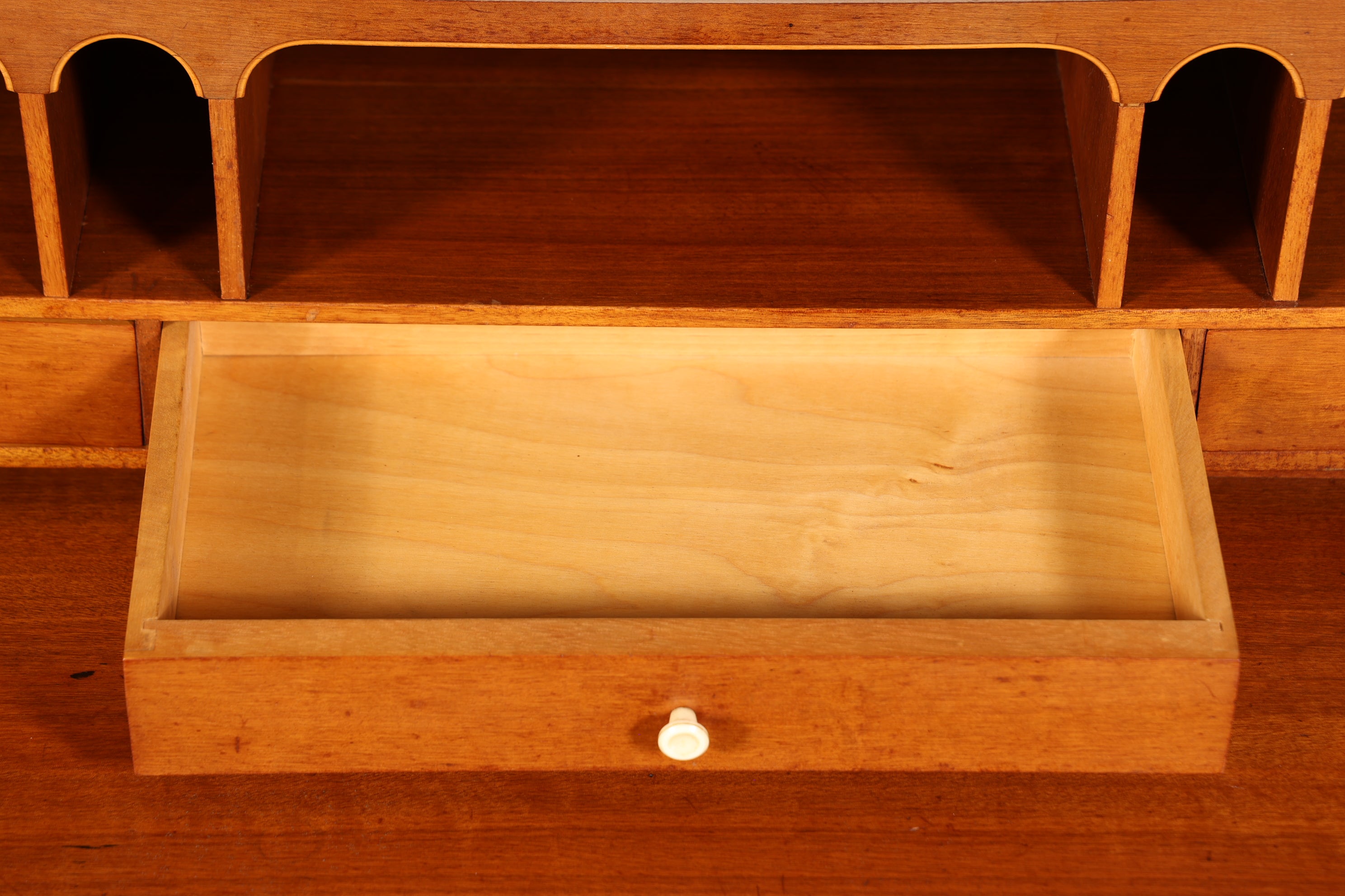 Mid Century Rollladen Sekretär von Bröderna Gustafssons Träindustri "Made in Sweden" Büro Schrank Schreibkommode 60s Schreibmöbel