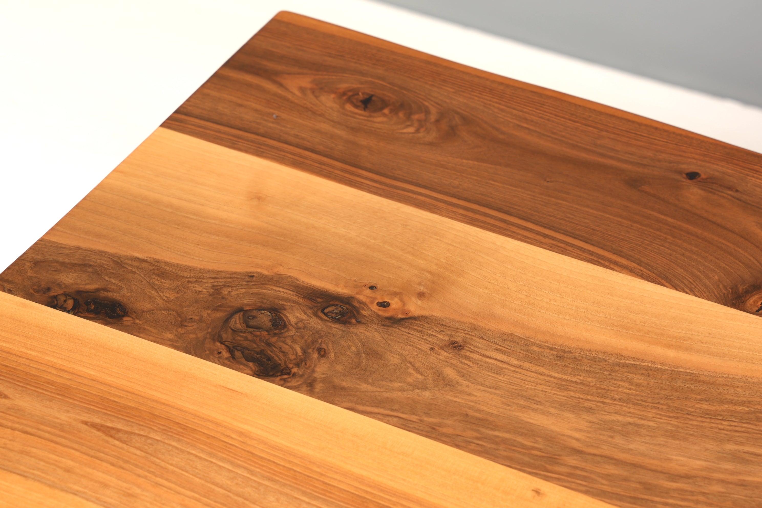 Wunderschöner Nussbaum Tisch 220cm-95cm Esszimmer Tisch Baumkanten Platte massiv Holz Küchentisch