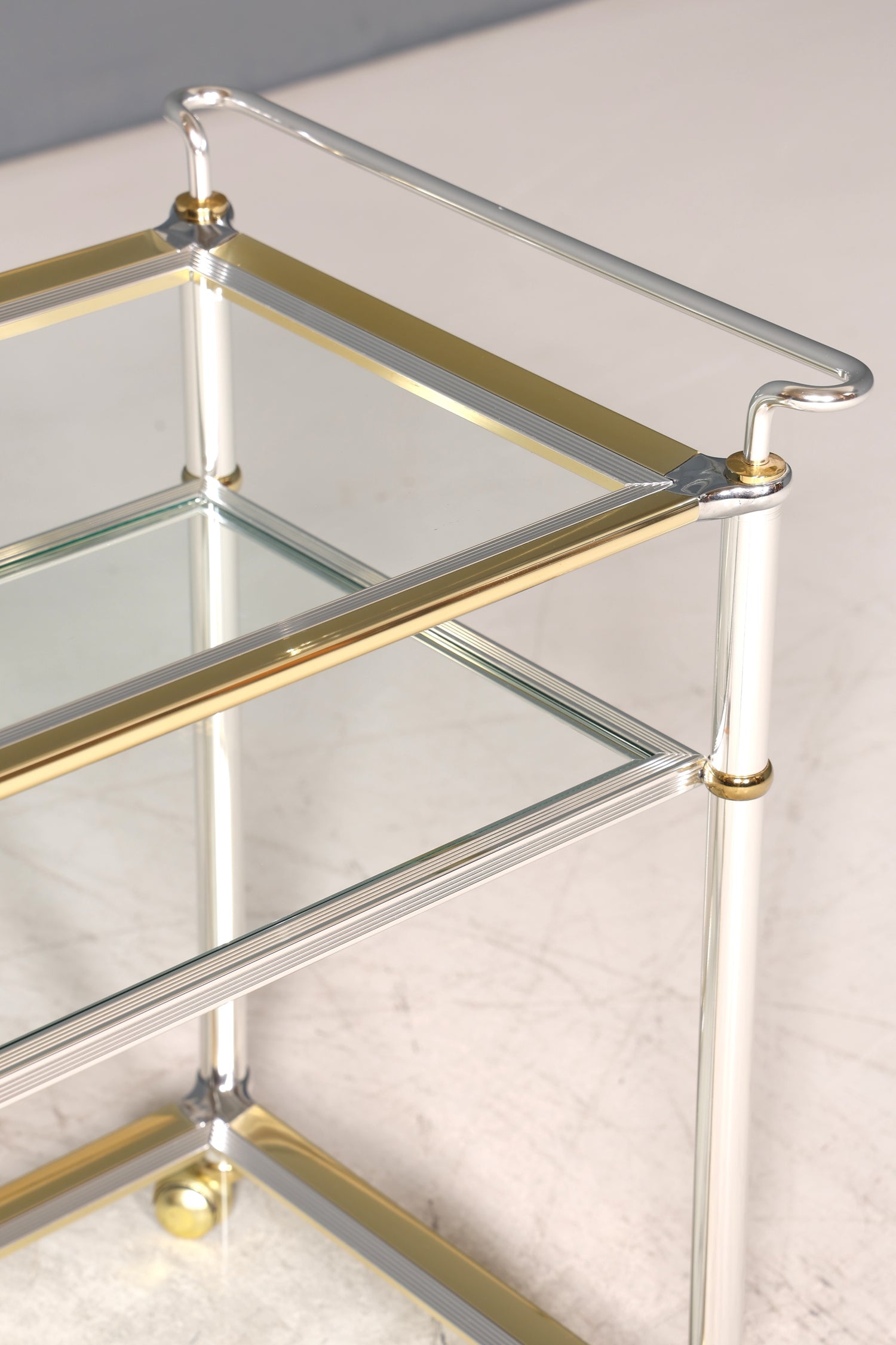 Wunderschöner Servierwagen Glas Vintage Barwagen Chrome Teewagen