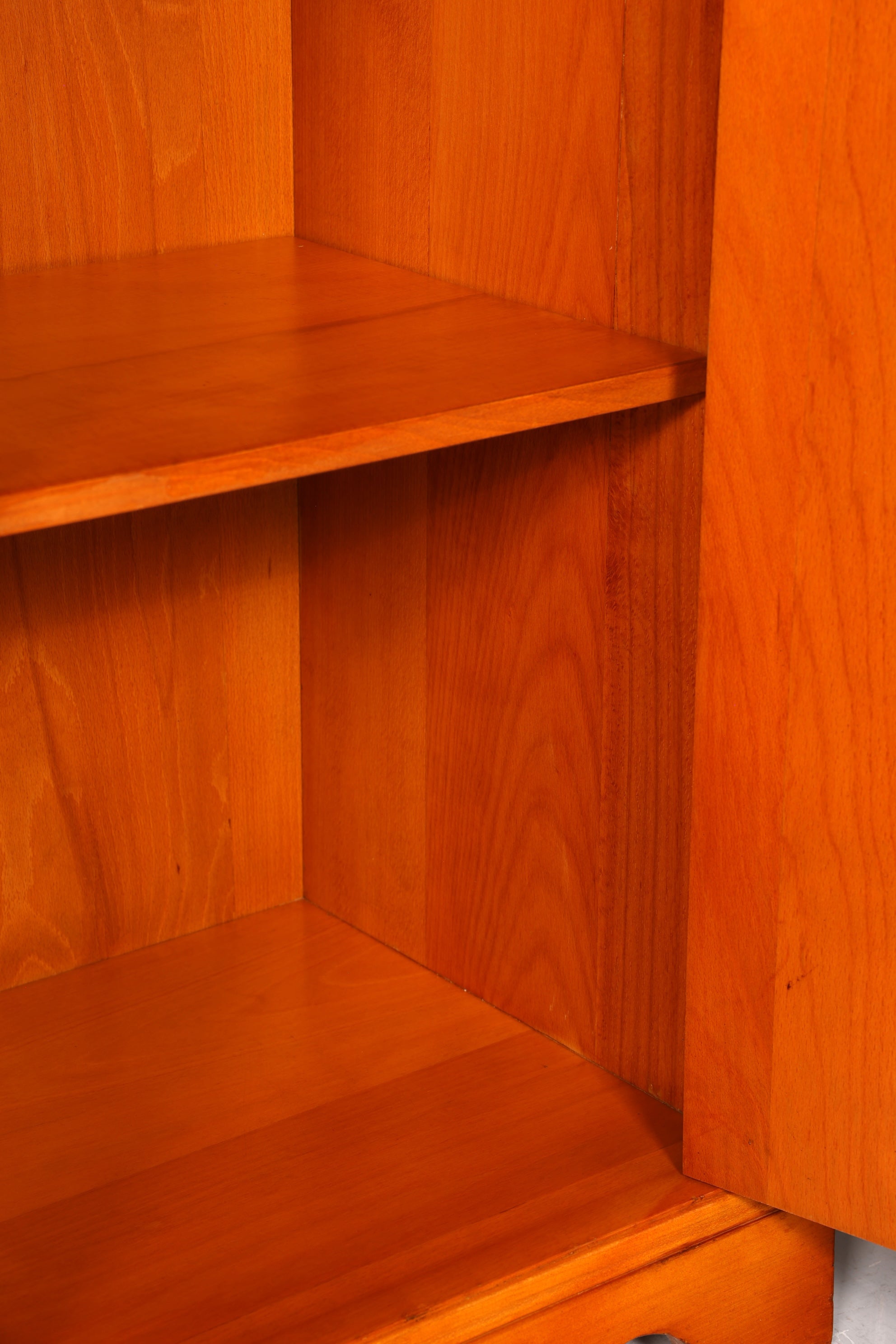 Wunderschönes Englisches Sideboard Eibe Schrank Antik Stil Buffetschrank Kommode