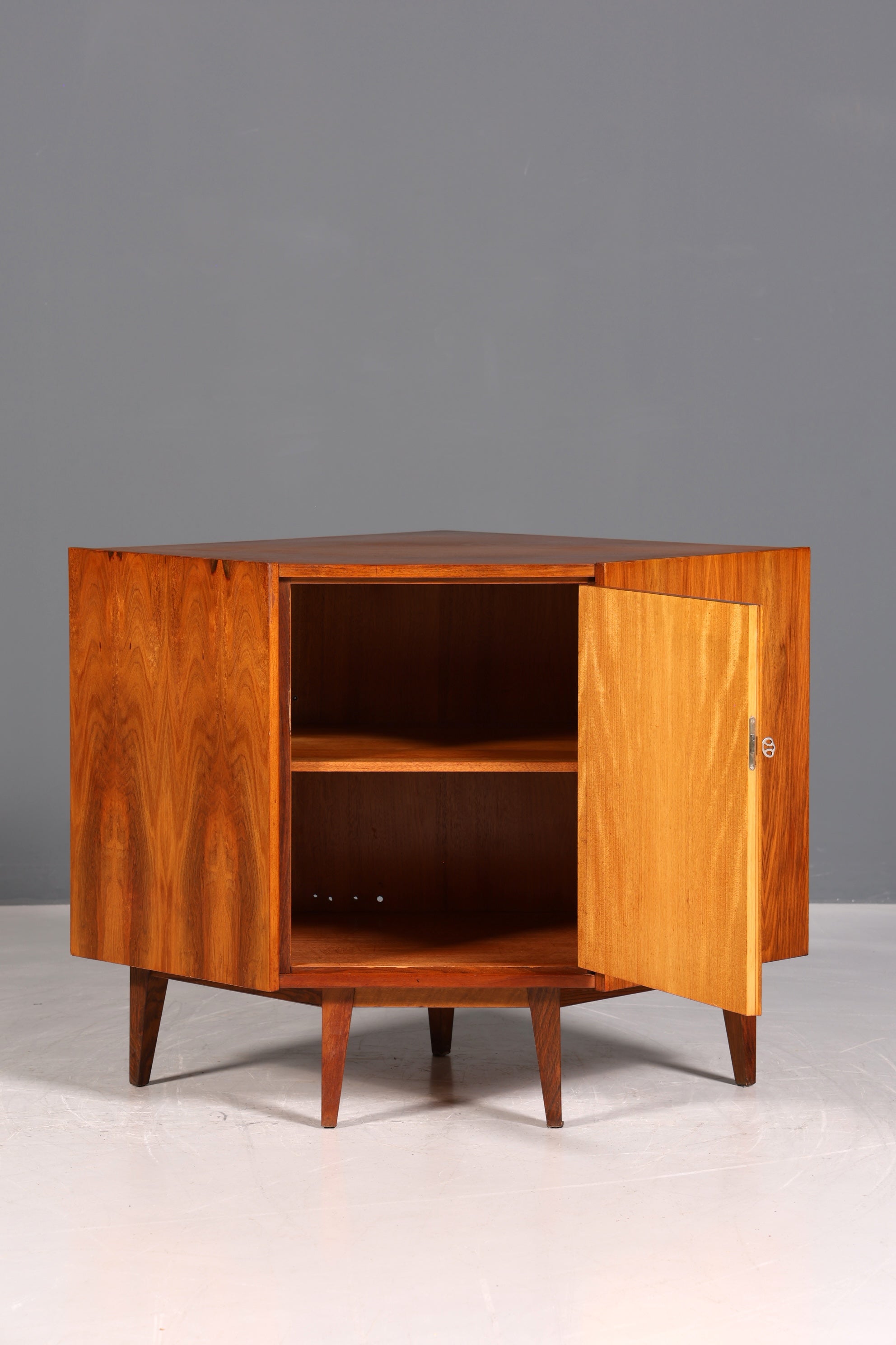 Wunderschöne Mid Century Eckkommode Vintage Schrank 60er Jahre Kommode