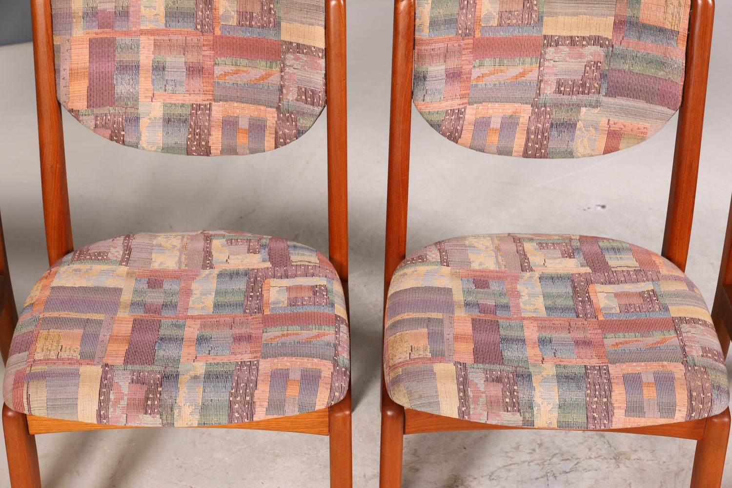 4x Schlichte Mid Century Stühle Retro Stuhlset Danish Design Küchenstühle Teak Holz Esszimmer Stühle