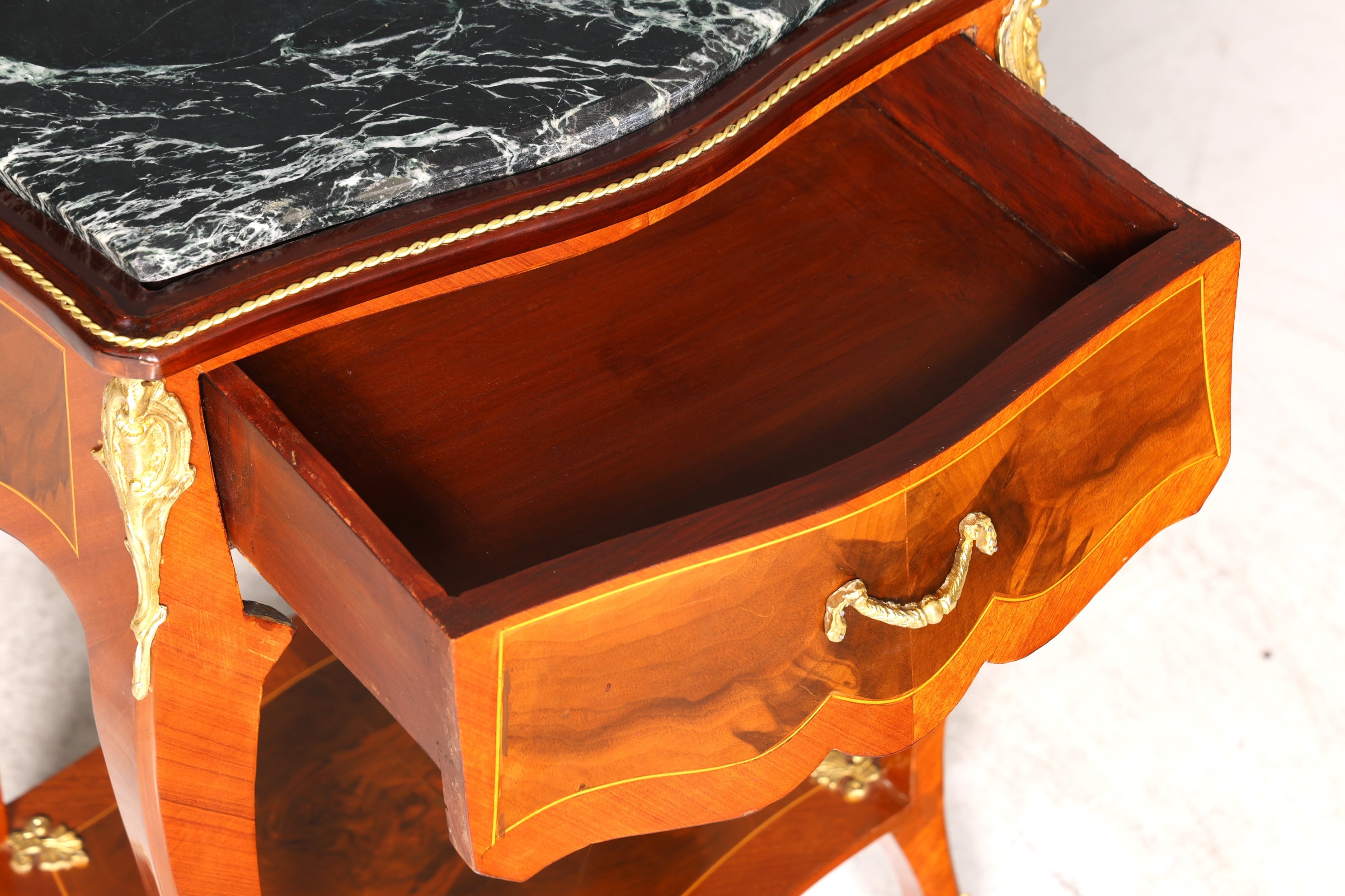 Traumhafter Louis XV Beistelltisch Barock Stil Ablagetisch Marmor Kommode Telefontisch