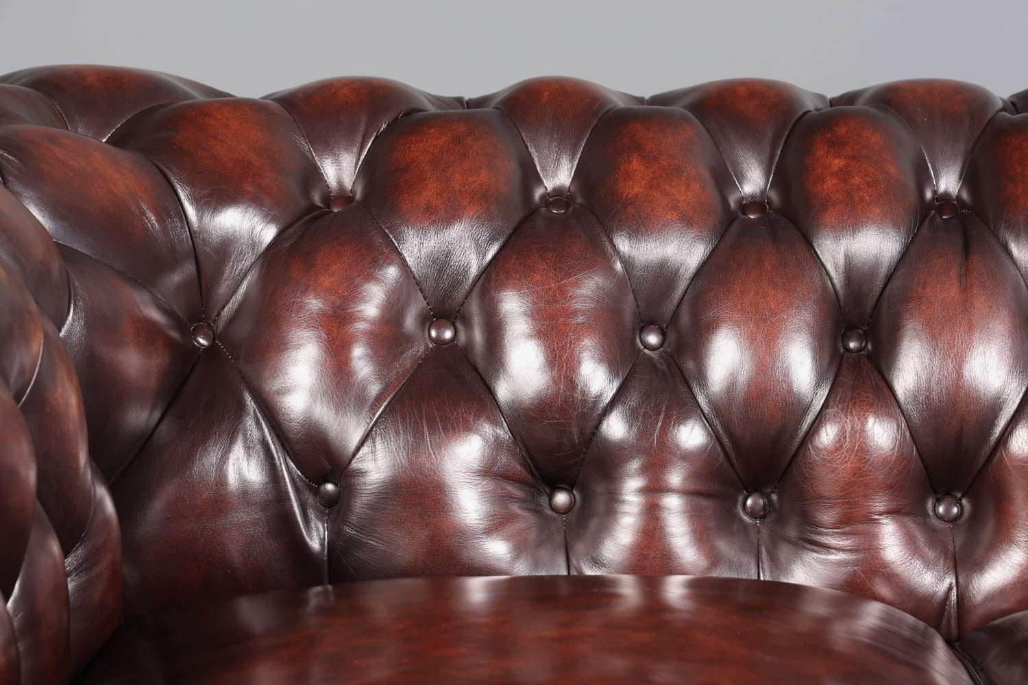 Wunderschönes Original Chesterfield Sofa 2-Sitzer Couch England Polstersofa