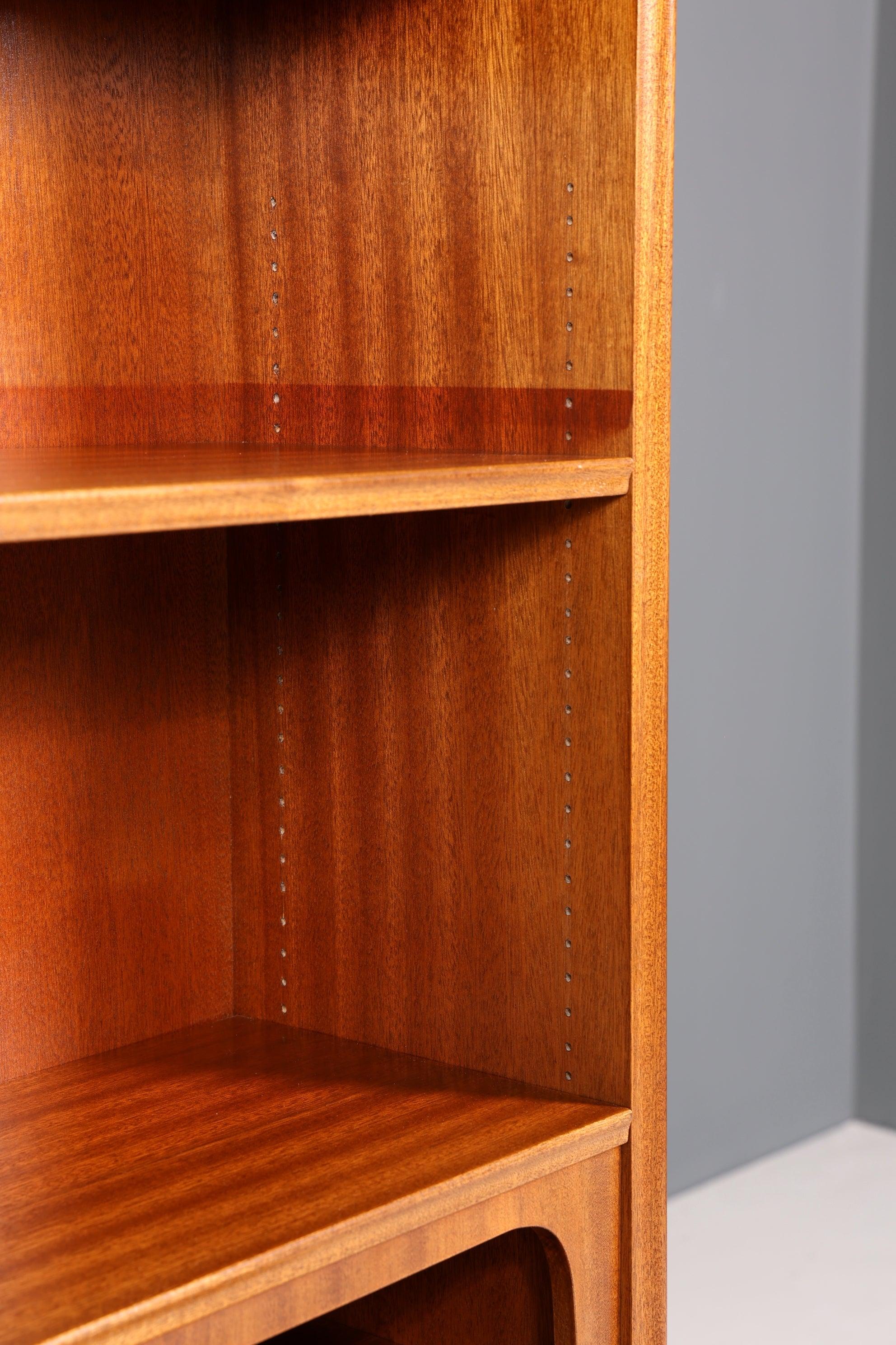 Stilvoller Mid Century Schrank "Made in Denmark" Highboard Sekretär Holz Regal Danish Design