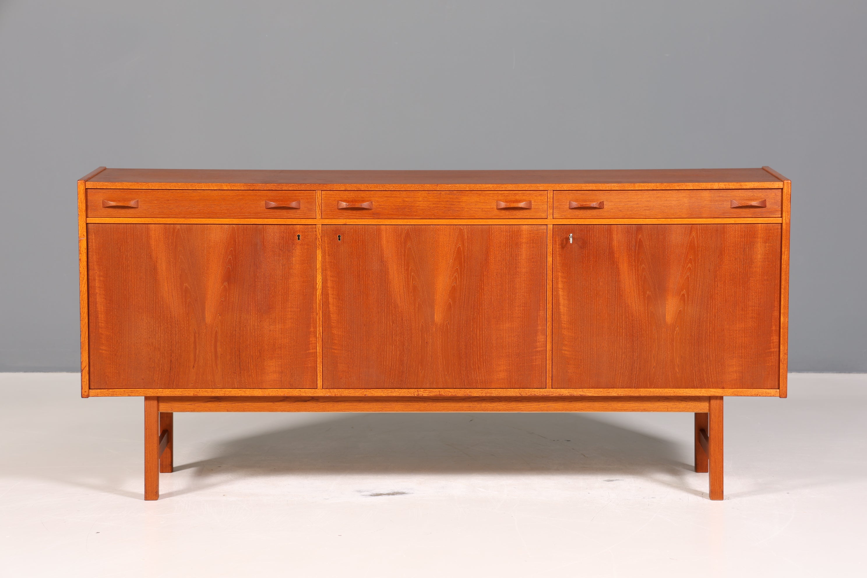 Edles Mid Century Sideboard "Ulferts- Made in Sweden" Teak Holz Schrank Retro Kommode Vintage TV Schrank 60er Jahre