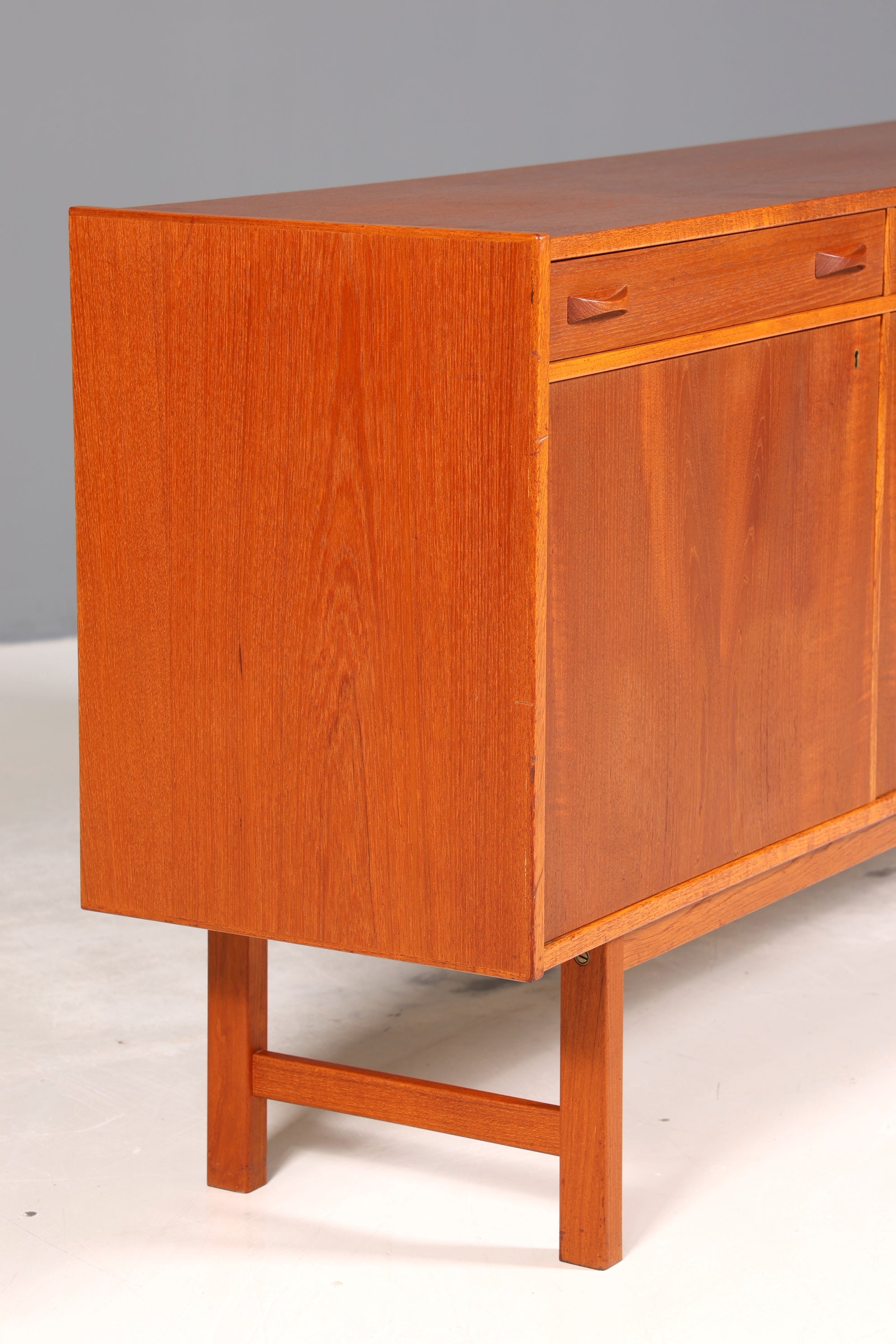 Edles Mid Century Sideboard "Ulferts- Made in Sweden" Teak Holz Schrank Retro Kommode Vintage TV Schrank 60er Jahre