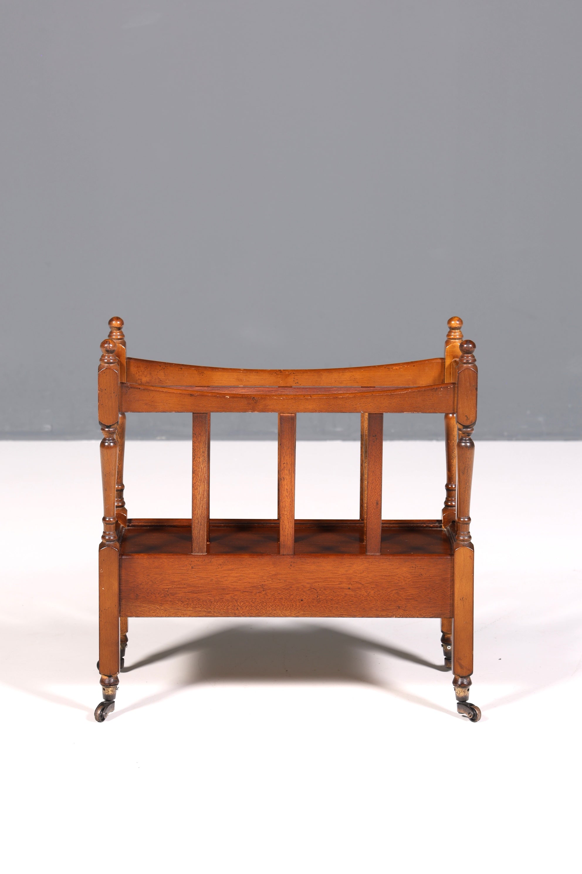 Wunderschöner Englischer Zeitungsständer Magazin Rack Antik 60s Ablage Buchablage