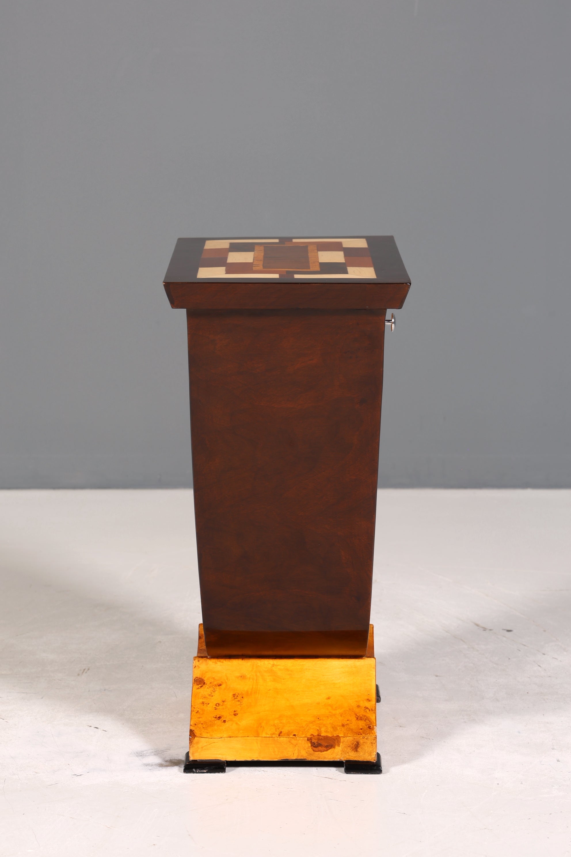 Fantastic Art Deco style chest of drawers, side table, bedside table, storage table