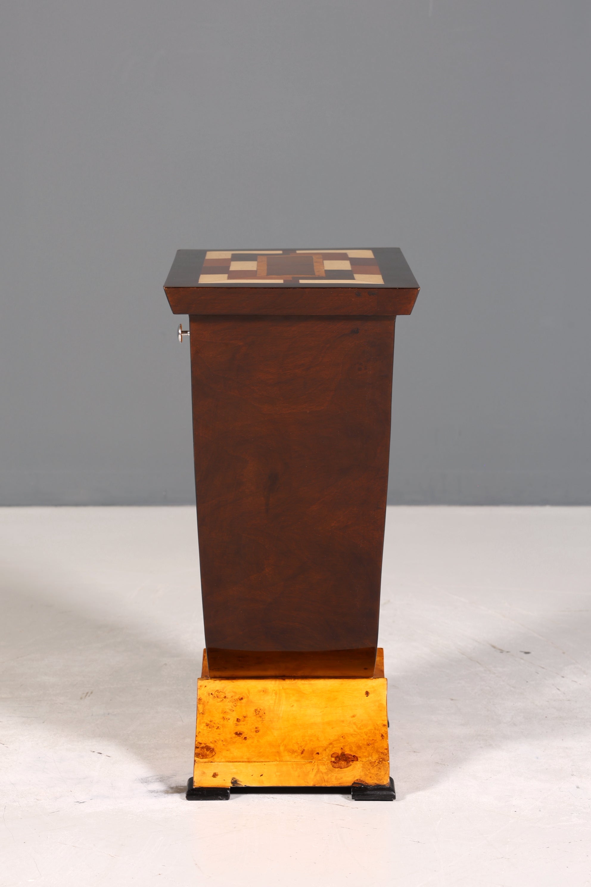 Fantastic Art Deco style chest of drawers, side table, bedside table, storage table